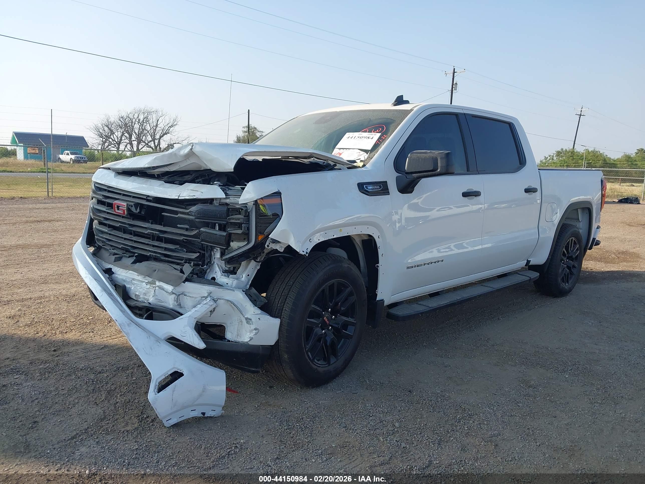 GMC SIERRA image 2