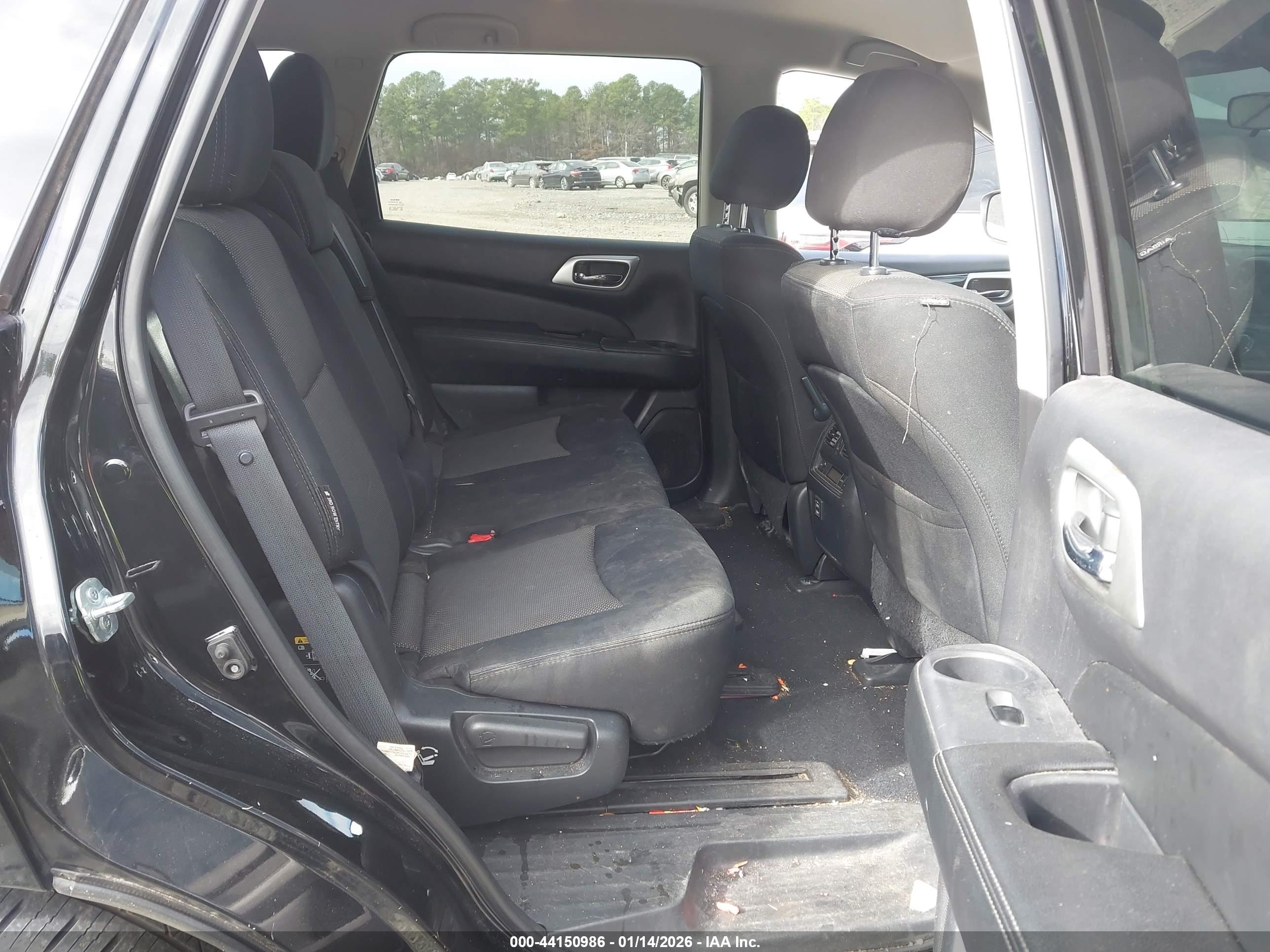 NISSAN PATHFINDER image 8