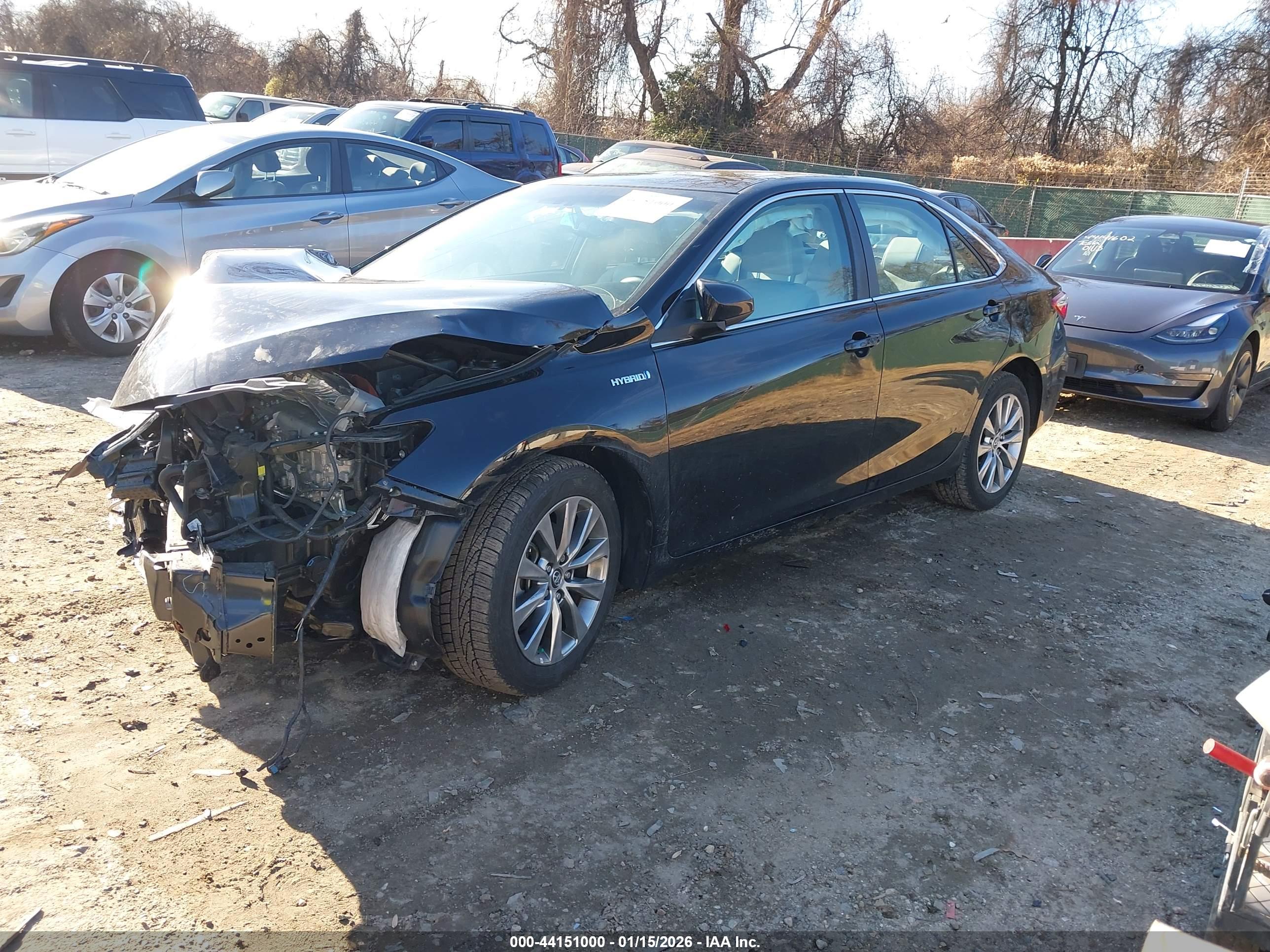 TOYOTA CAMRY image 2