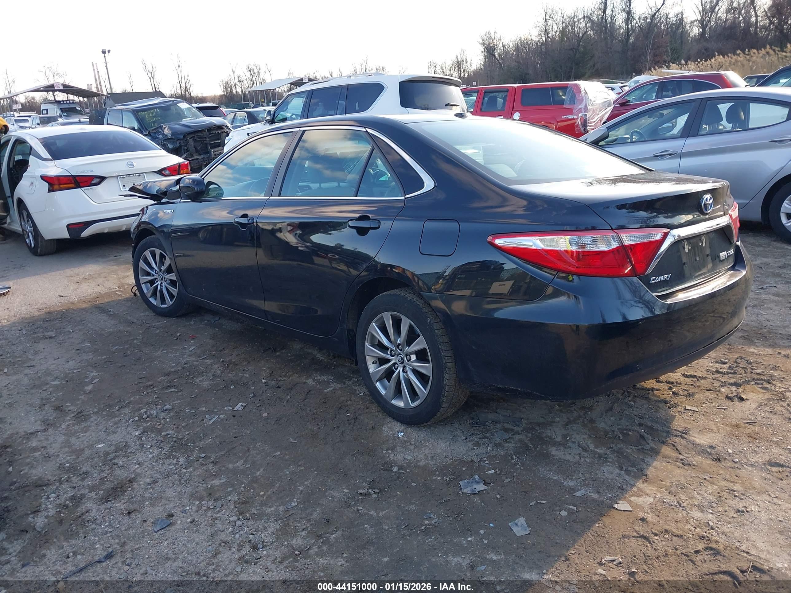 TOYOTA CAMRY image 3