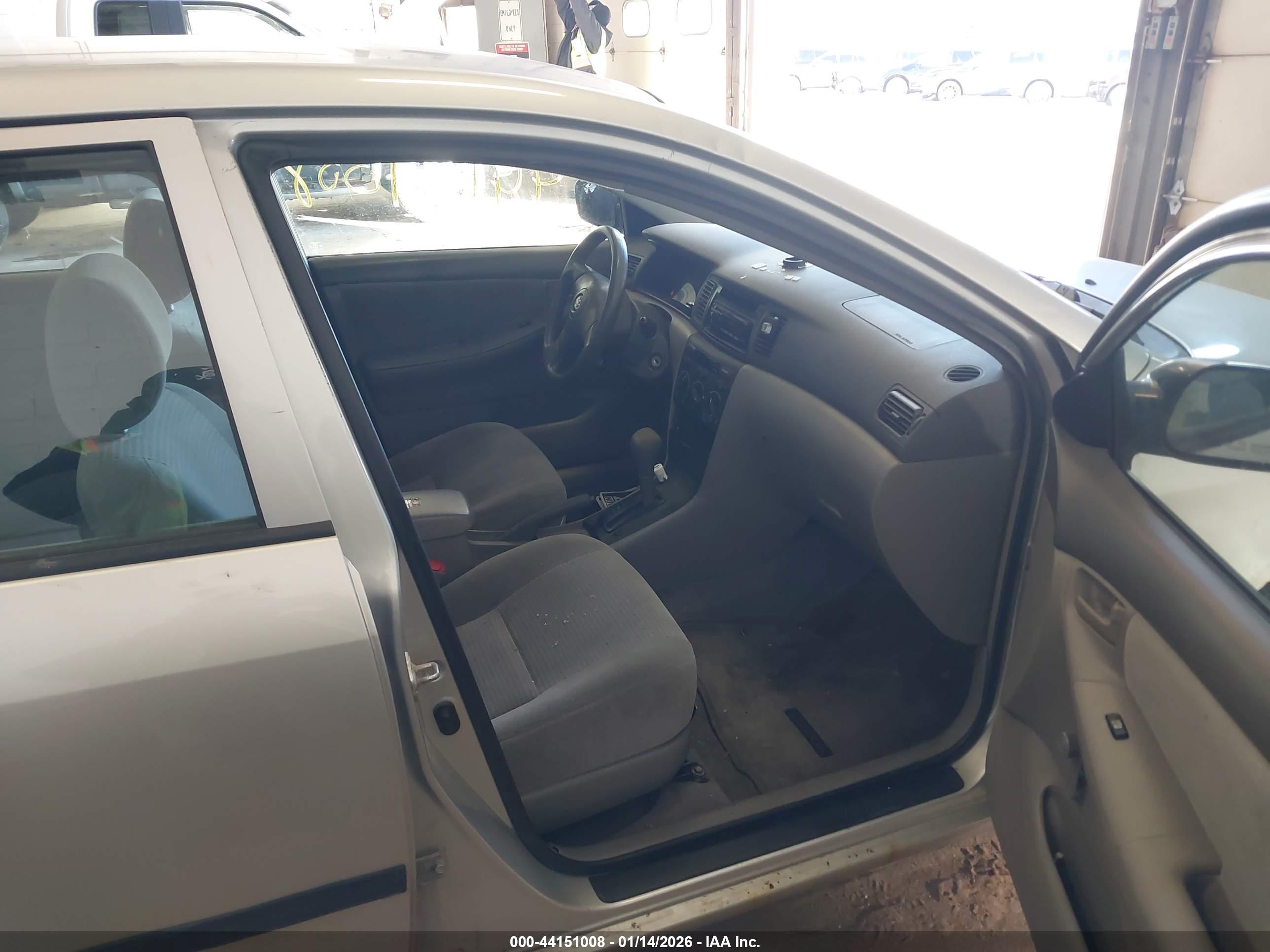 TOYOTA COROLLA image 5