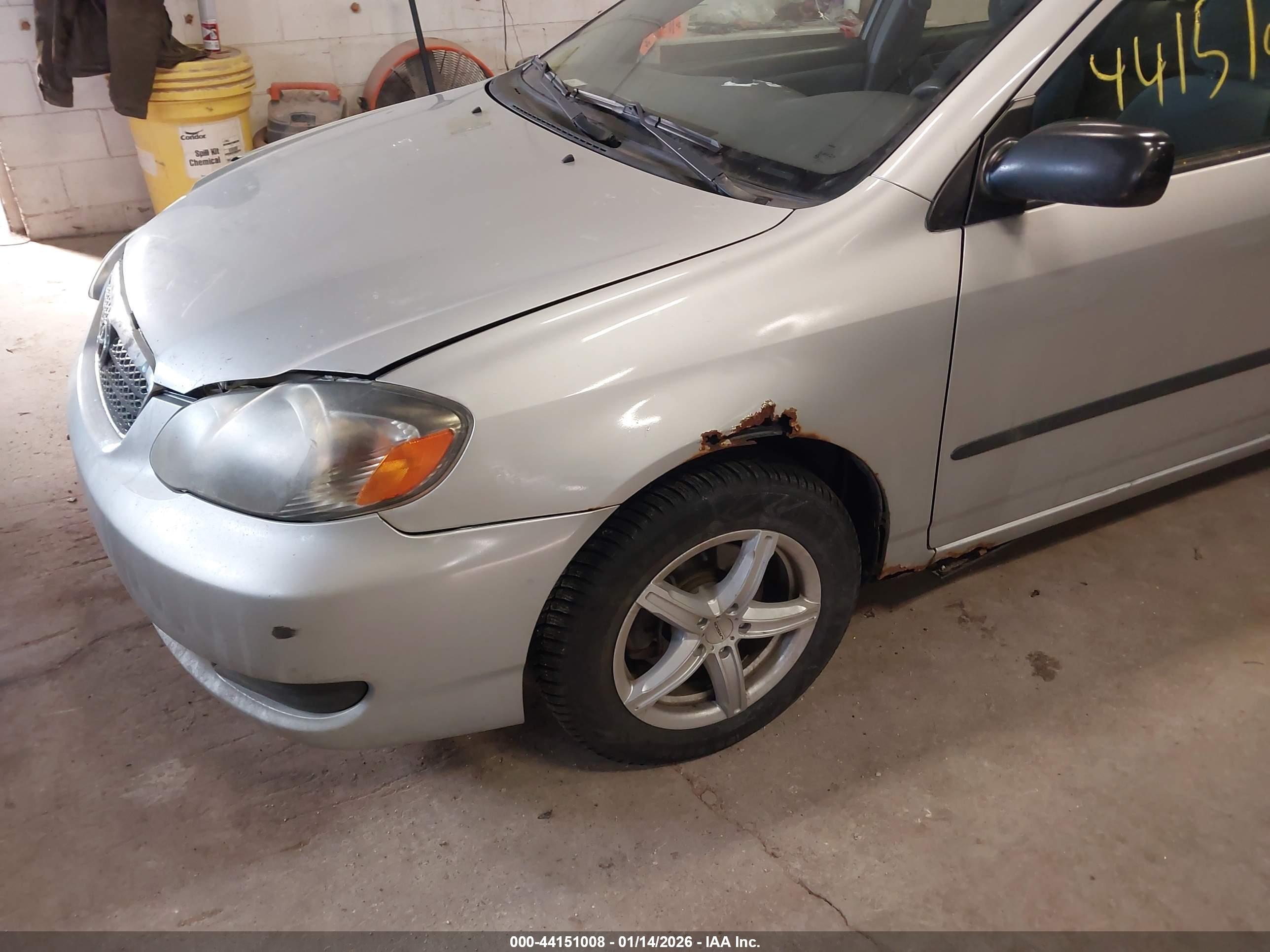 TOYOTA COROLLA image 6