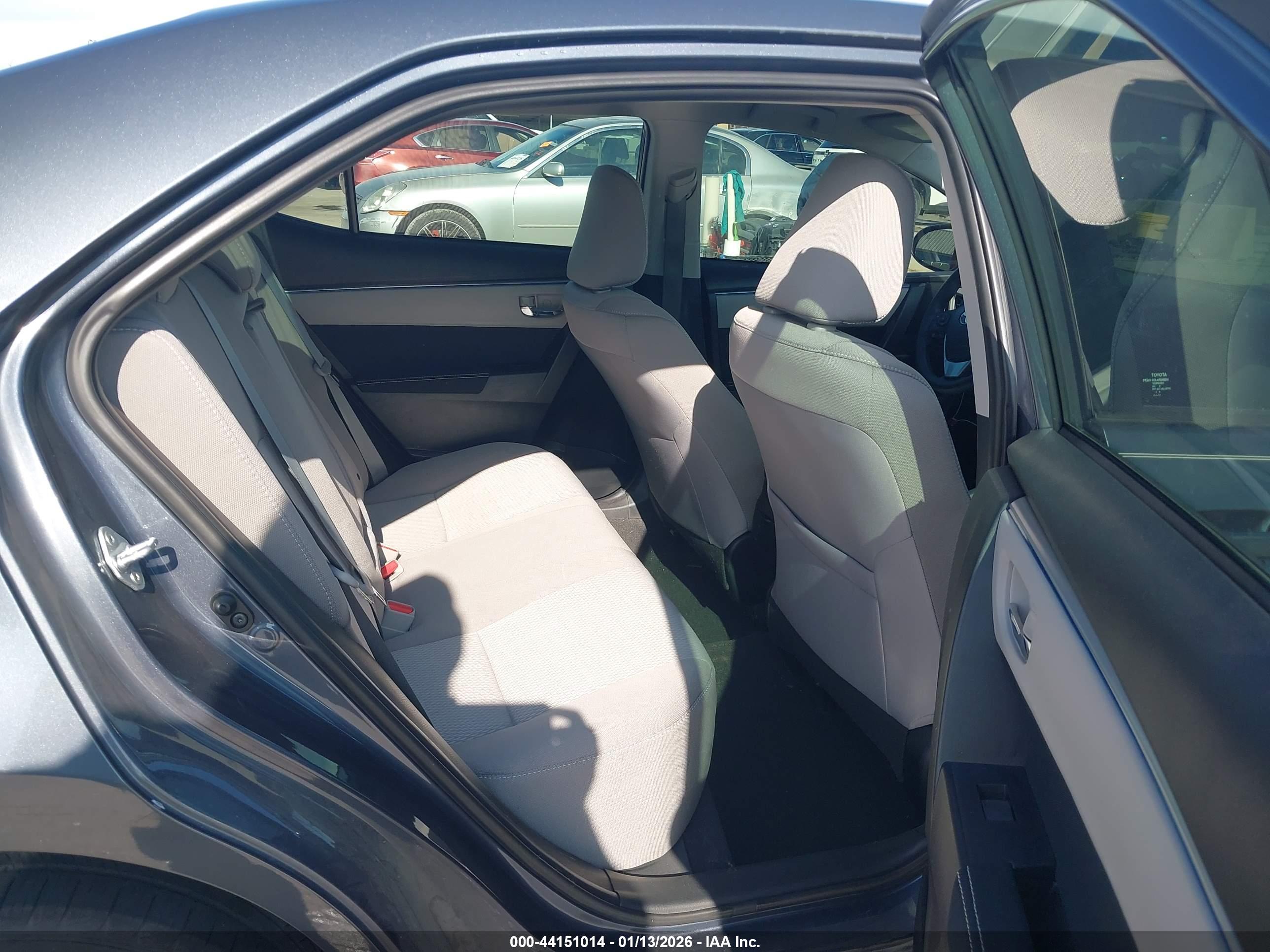 TOYOTA COROLLA image 8