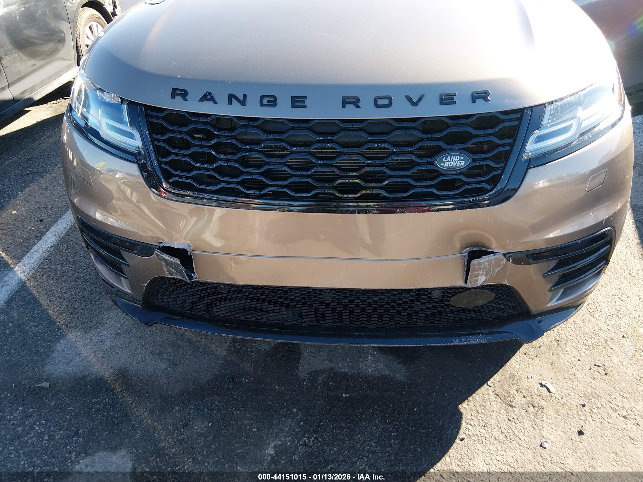 LAND ROVER image 6