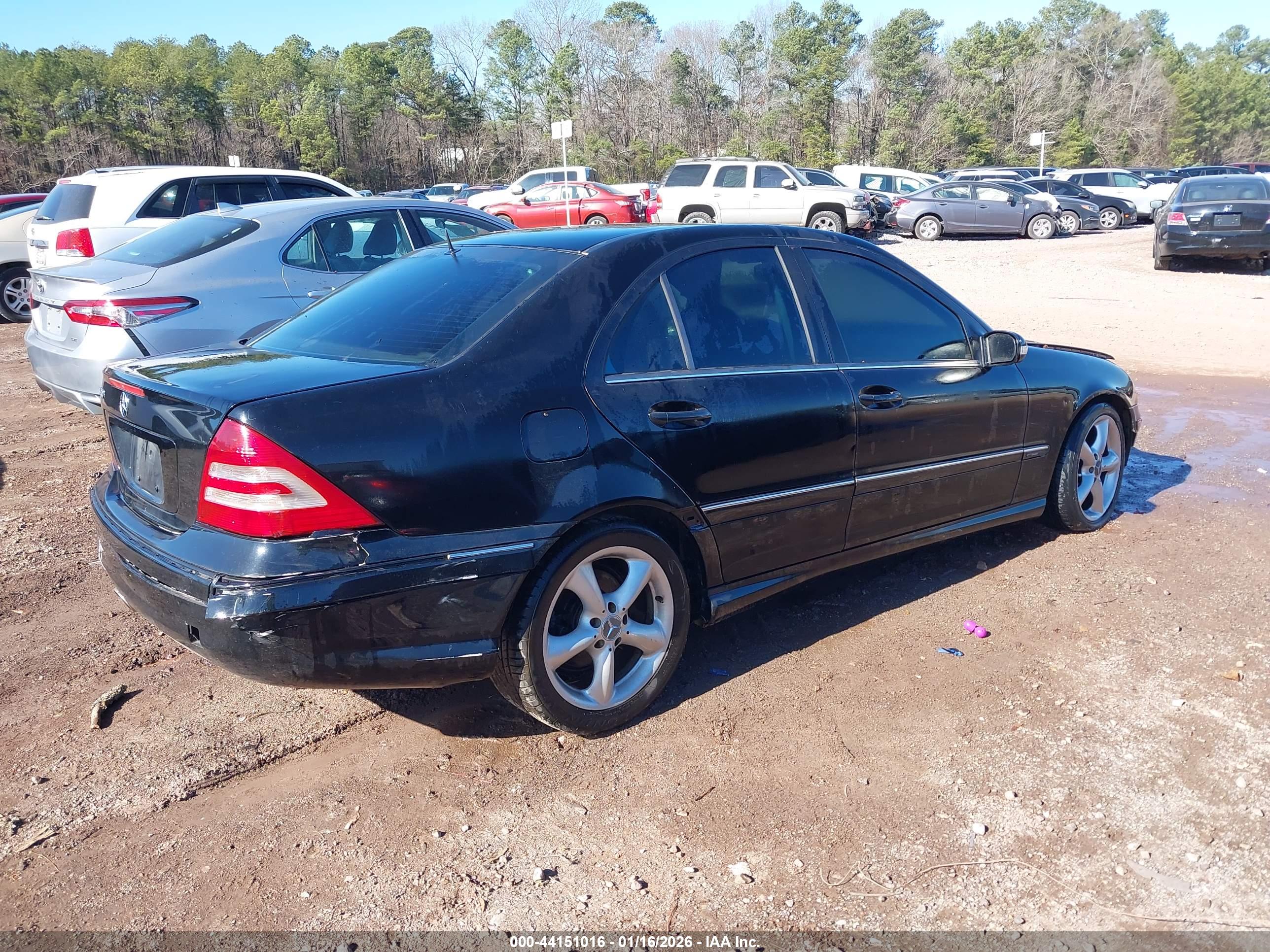 MERCEDES-BENZ C image 4