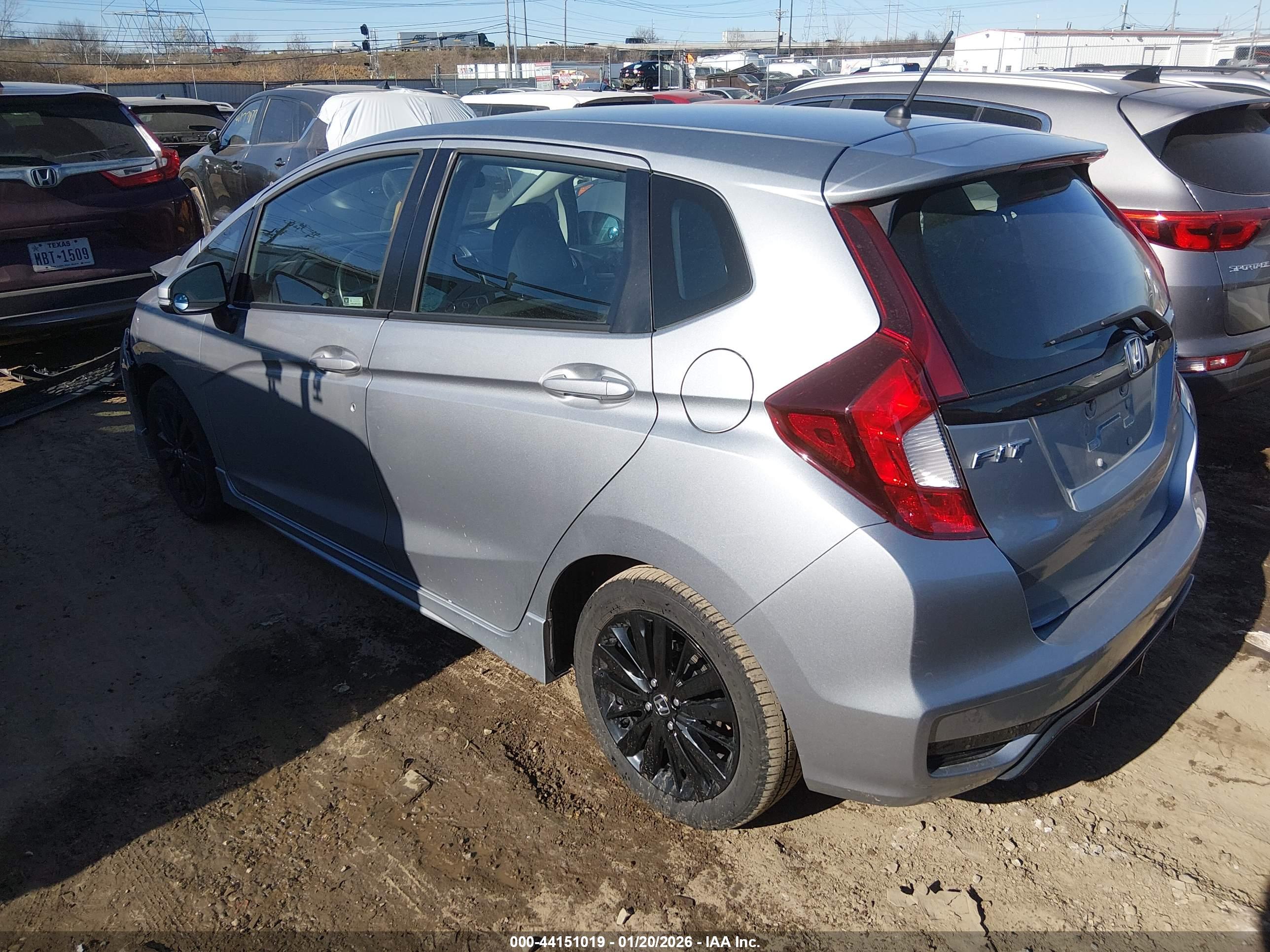 HONDA FIT image 3