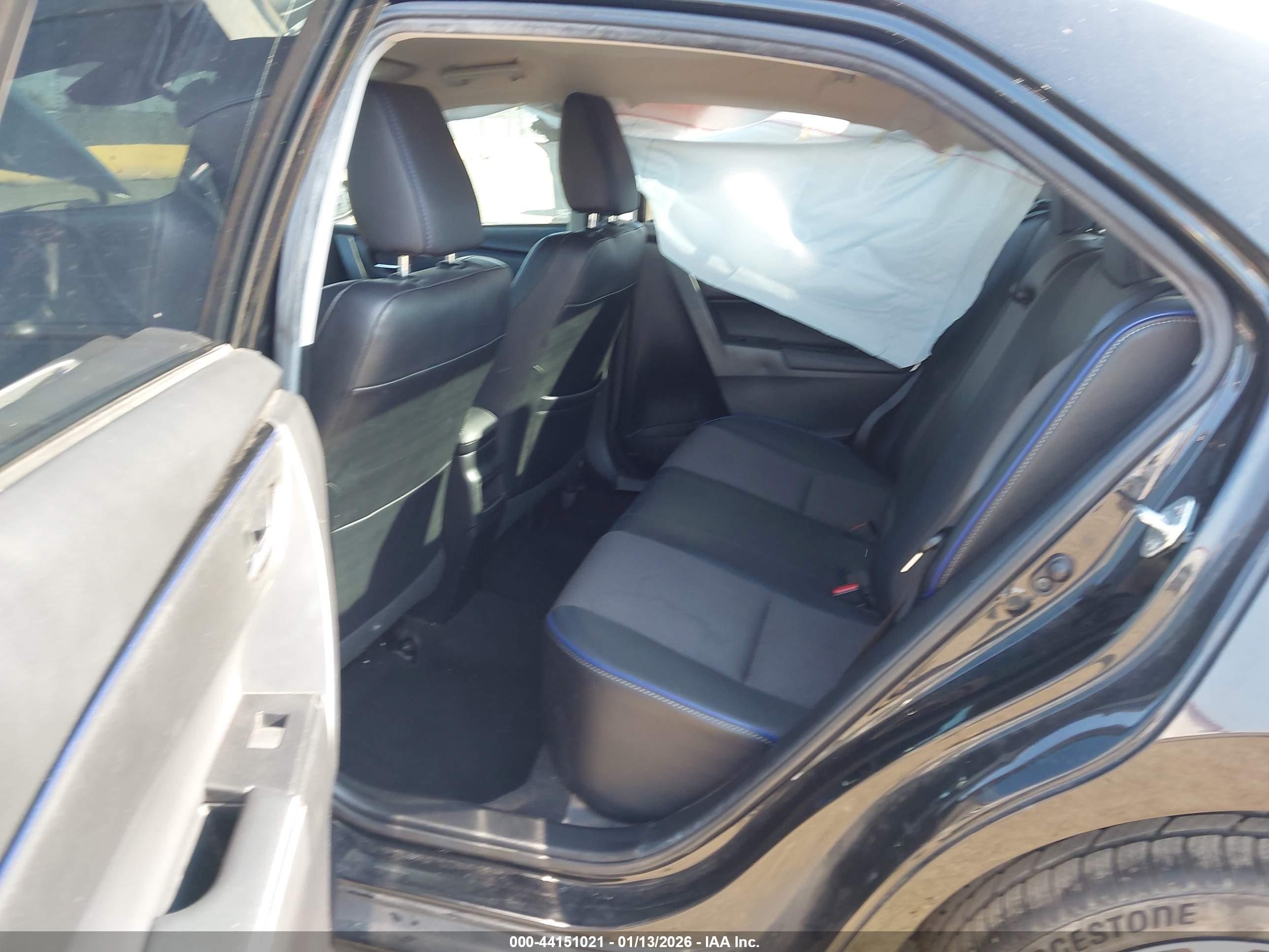 TOYOTA COROLLA image 8