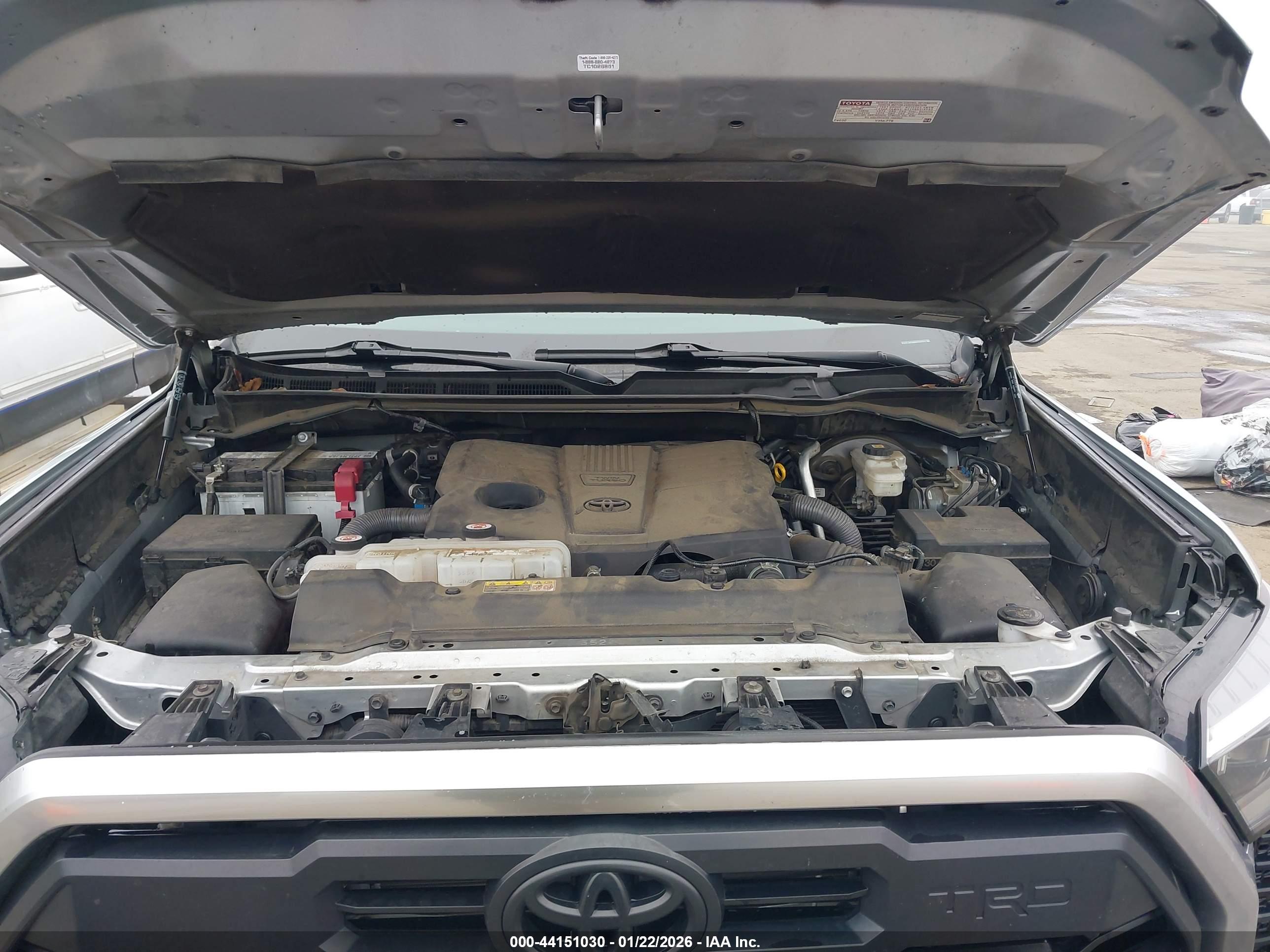TOYOTA TUNDRA image 10
