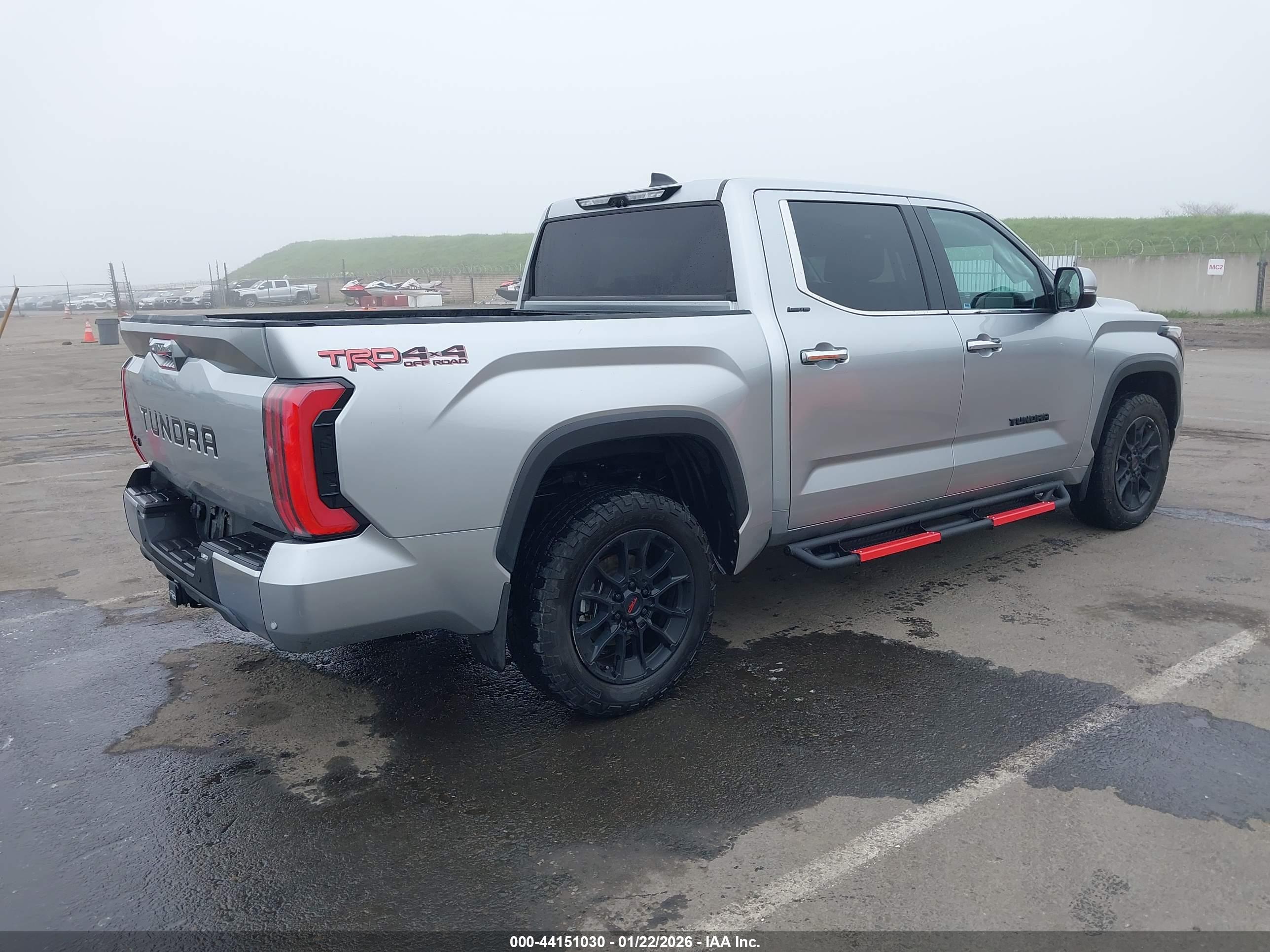 TOYOTA TUNDRA image 4