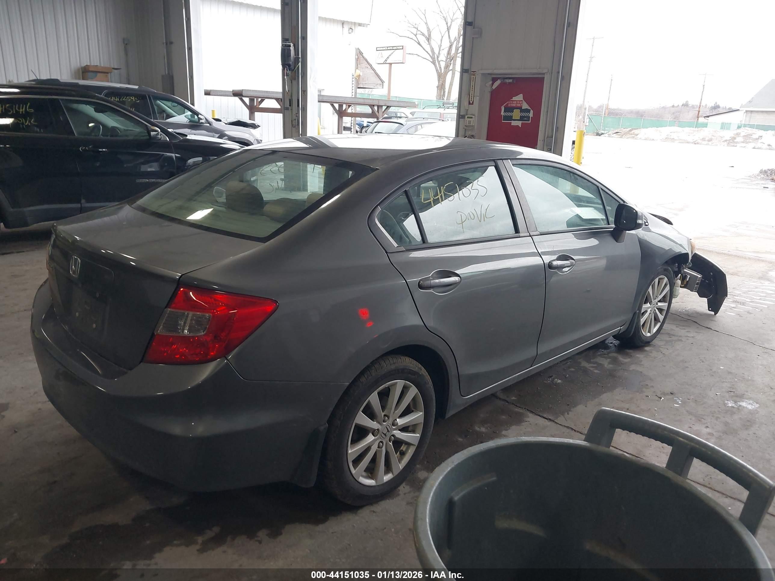 HONDA CIVIC image 4