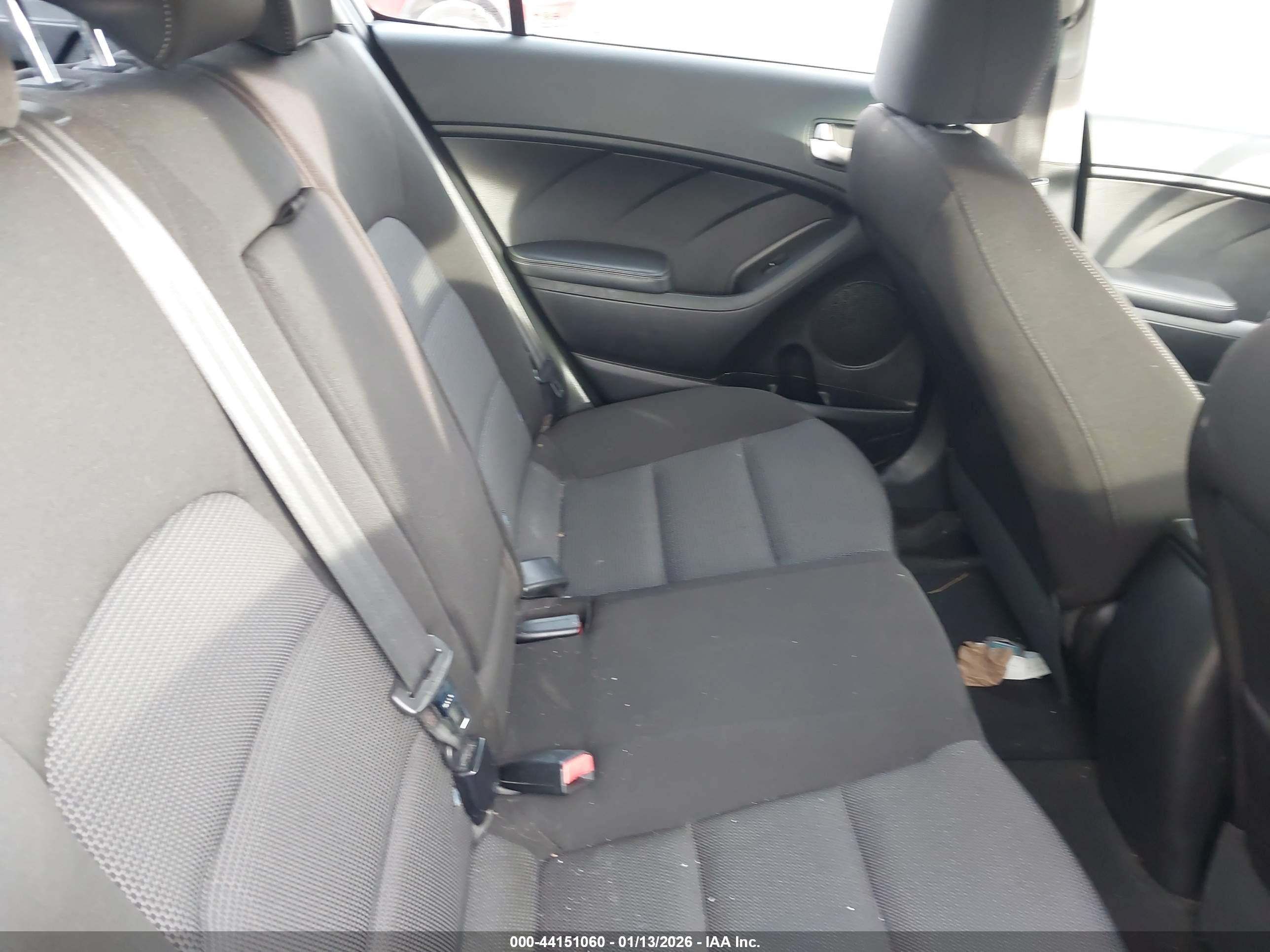 KIA FORTE image 8