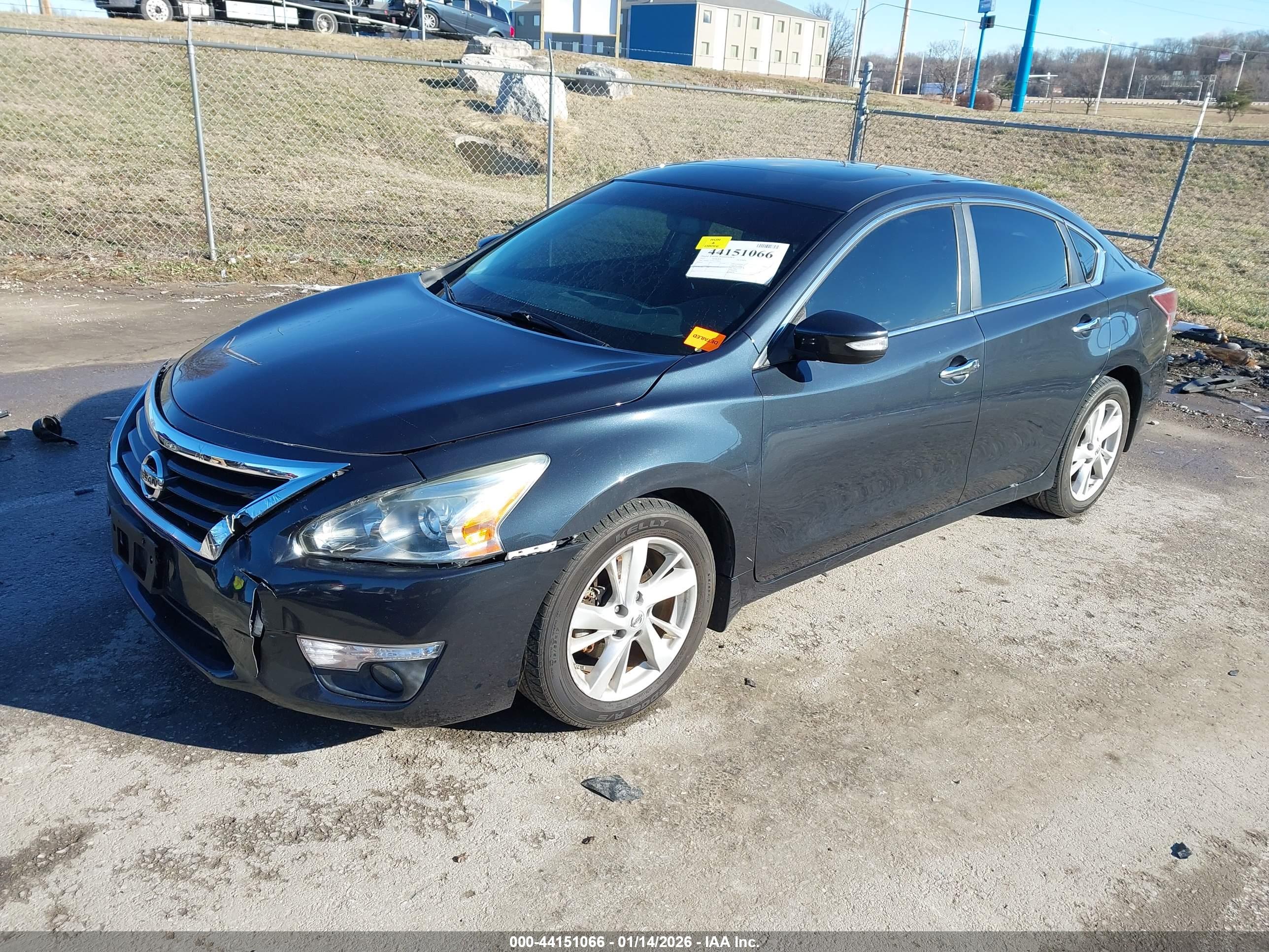 NISSAN ALTIMA image 2