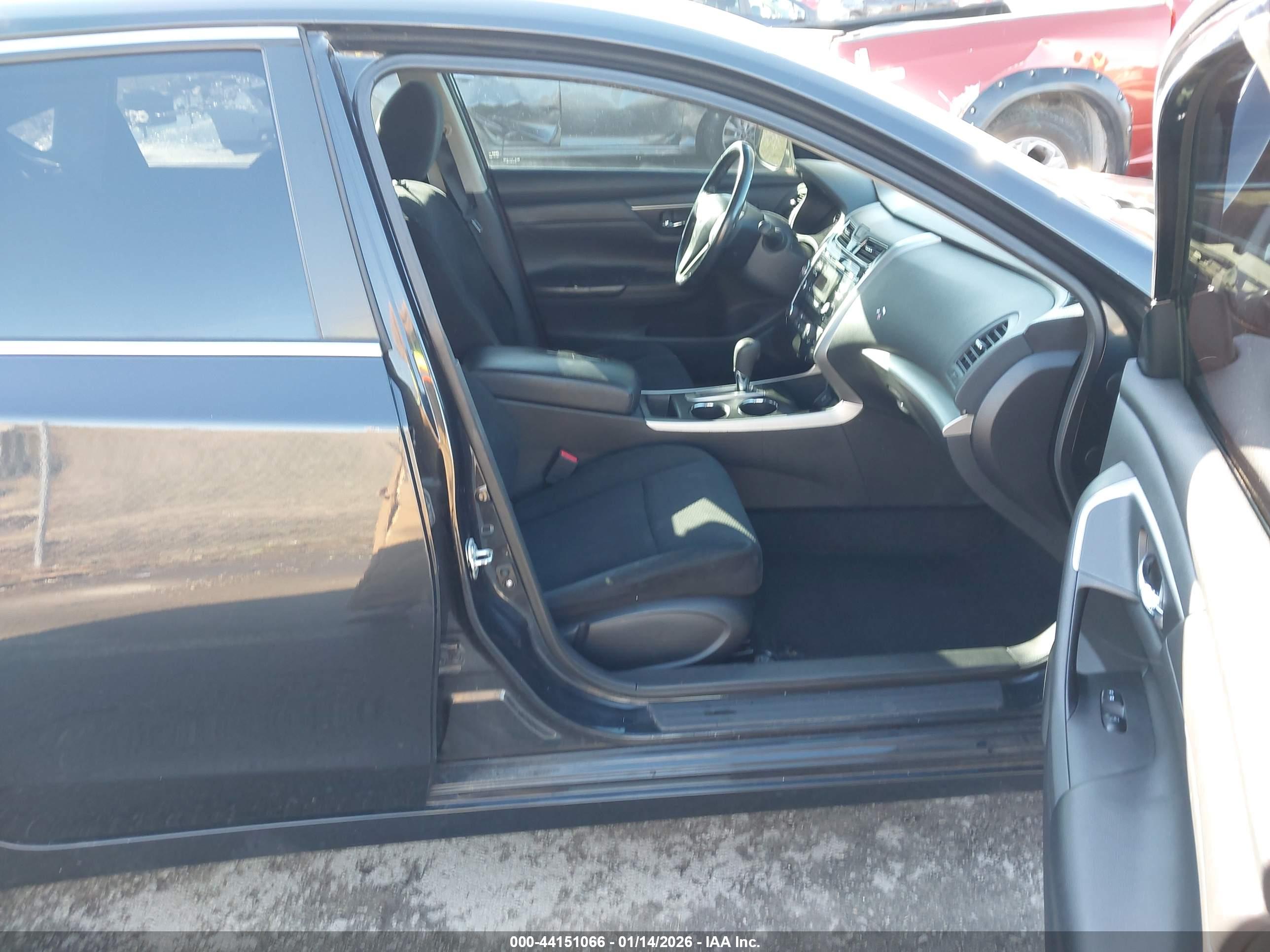 NISSAN ALTIMA image 5
