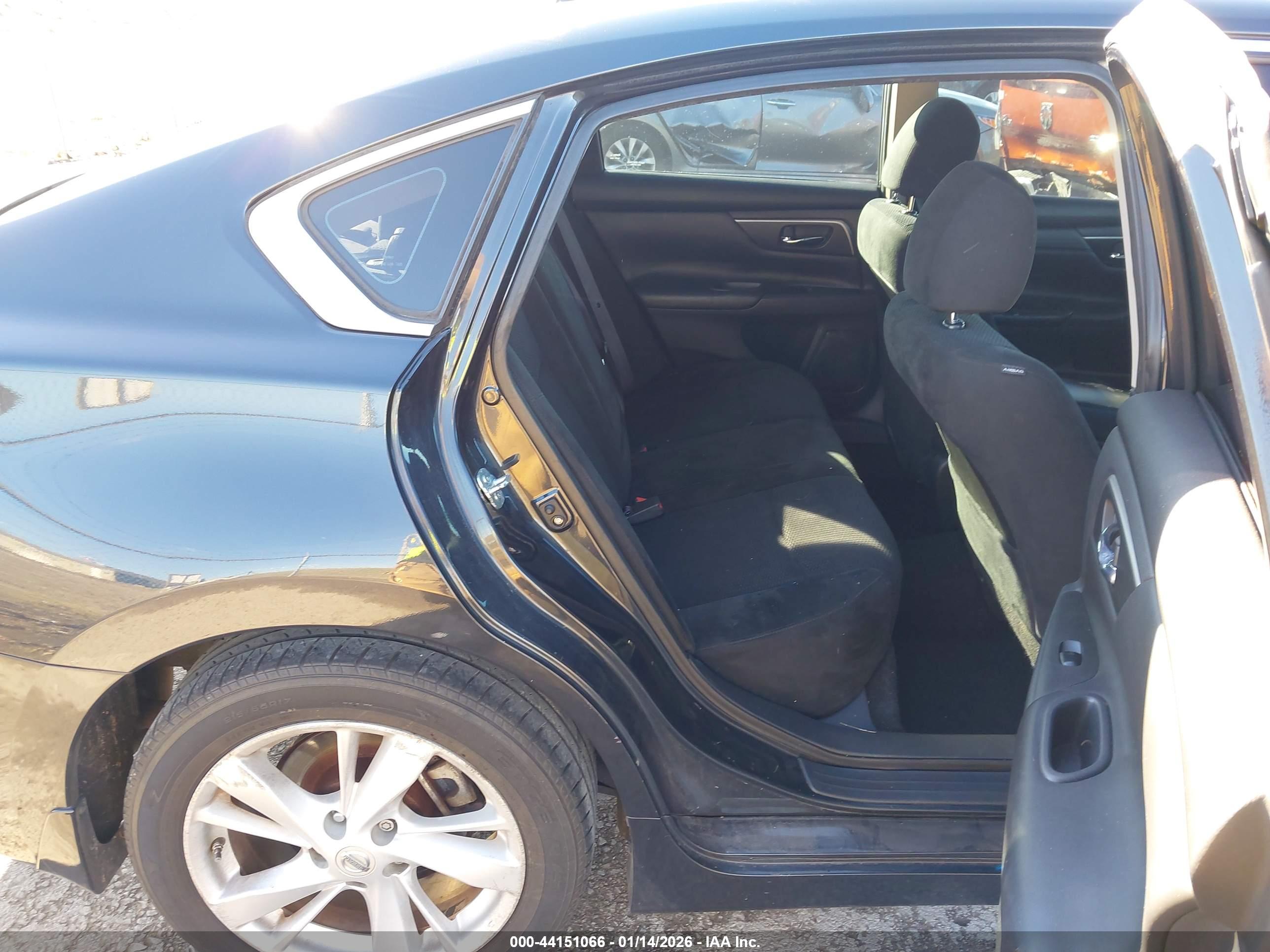 NISSAN ALTIMA image 8