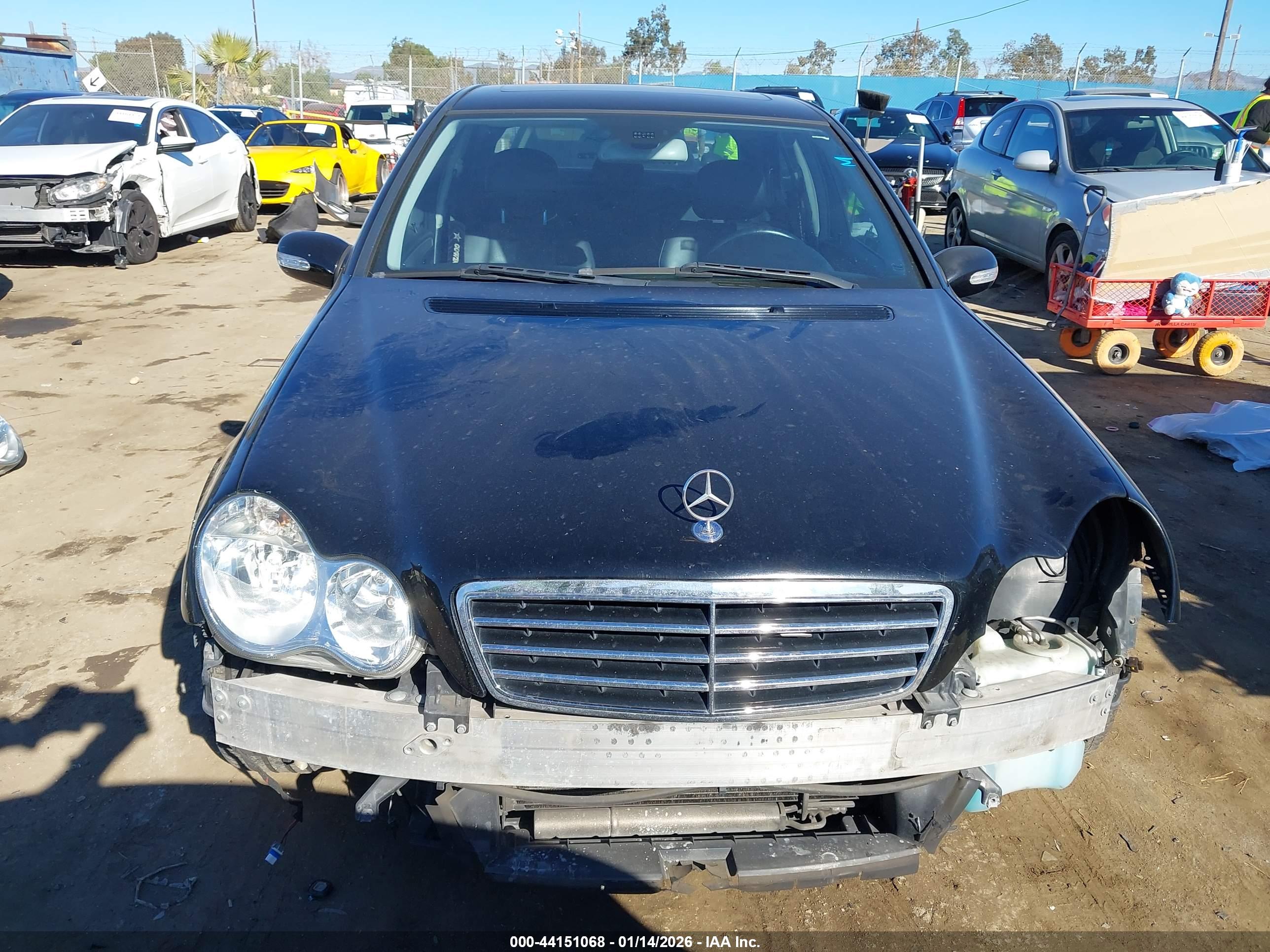 MERCEDES-BENZ C image 6