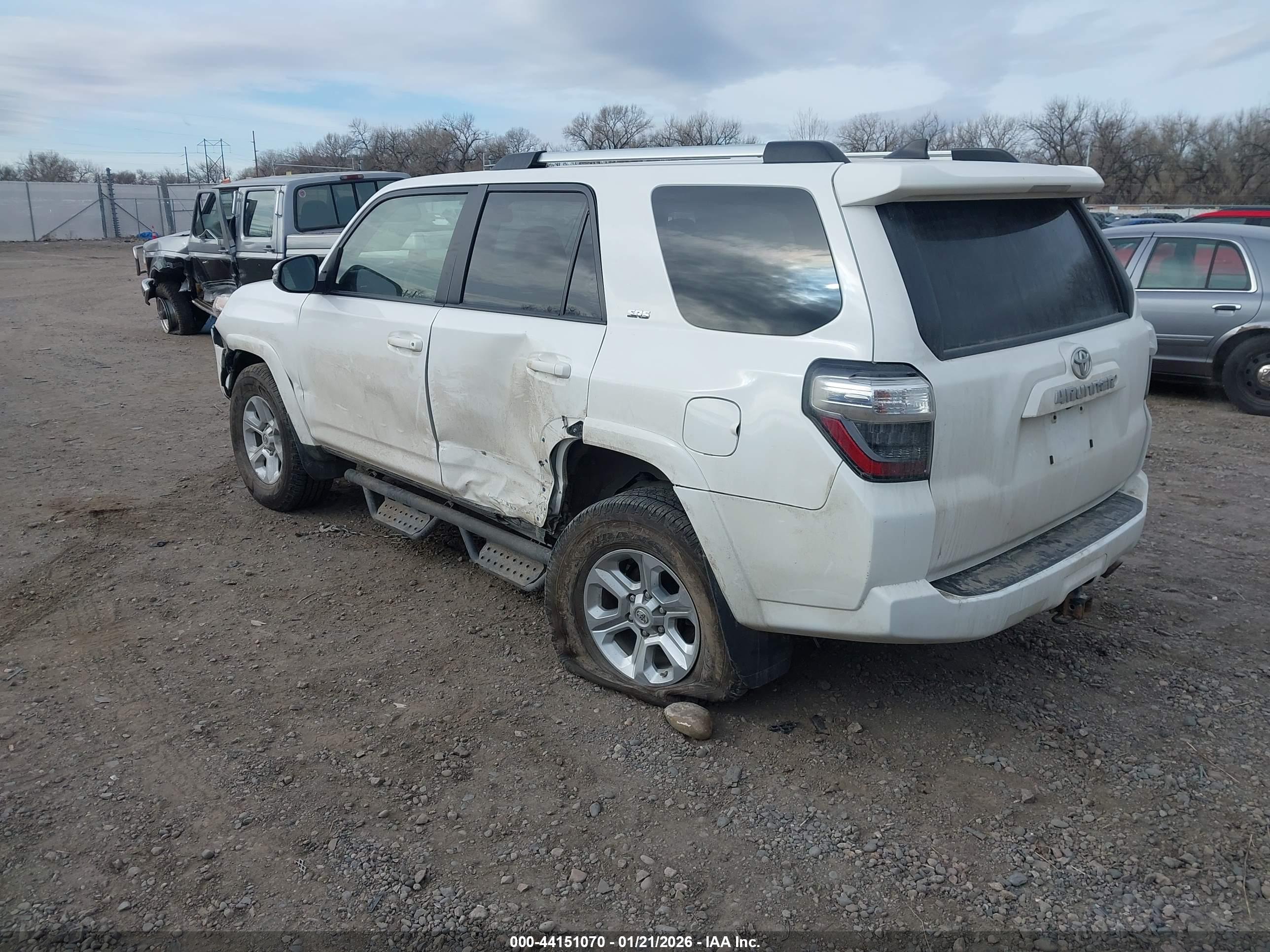 TOYOTA 4RUNNER image 3