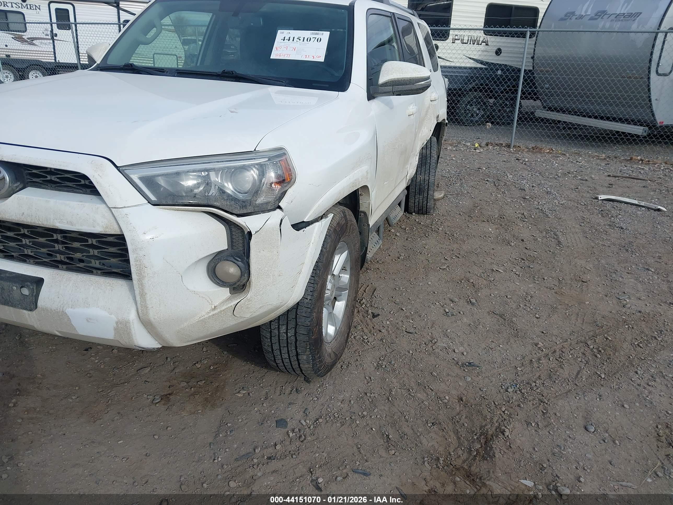 TOYOTA 4RUNNER image 6