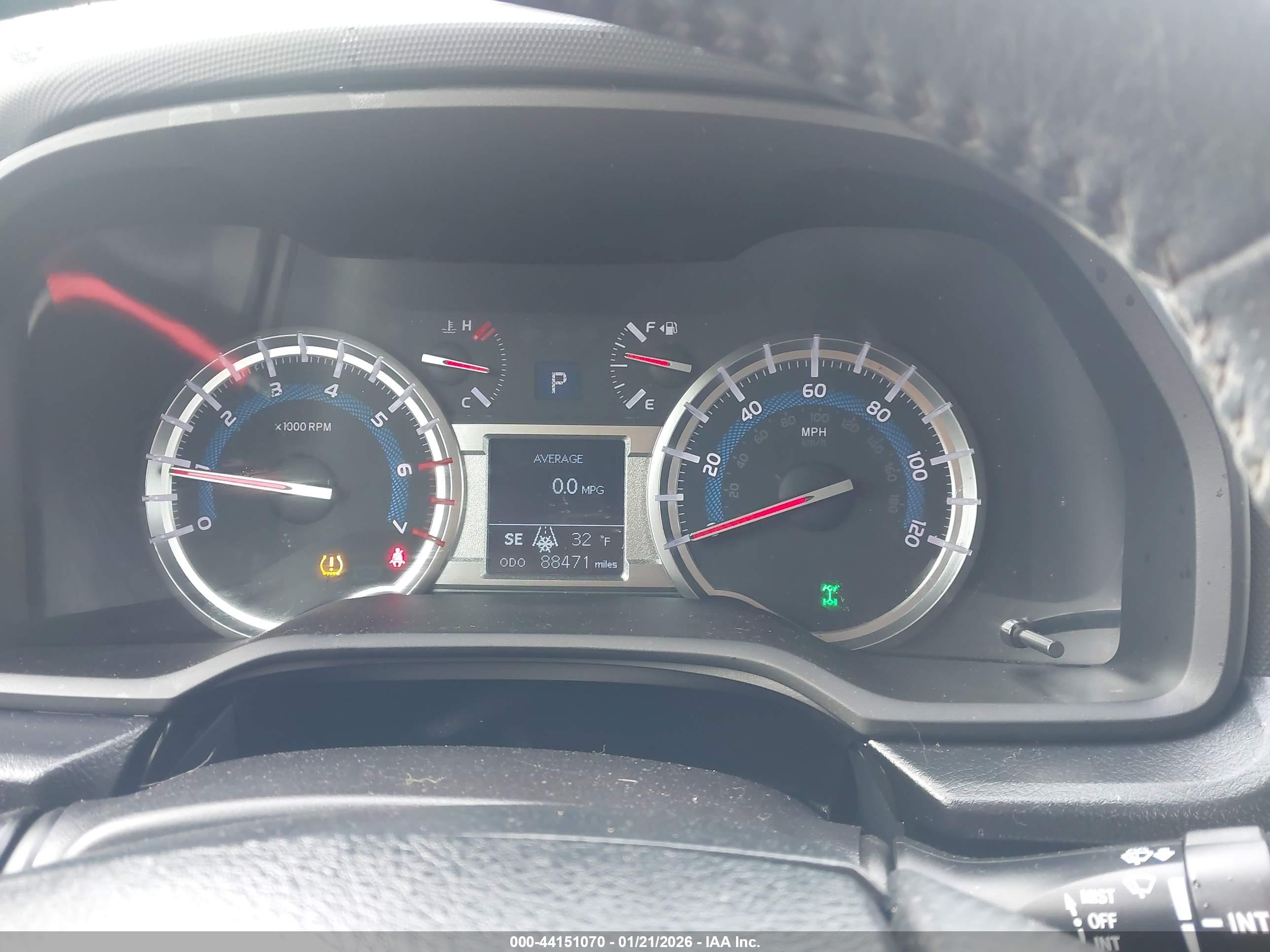 TOYOTA 4RUNNER image 7