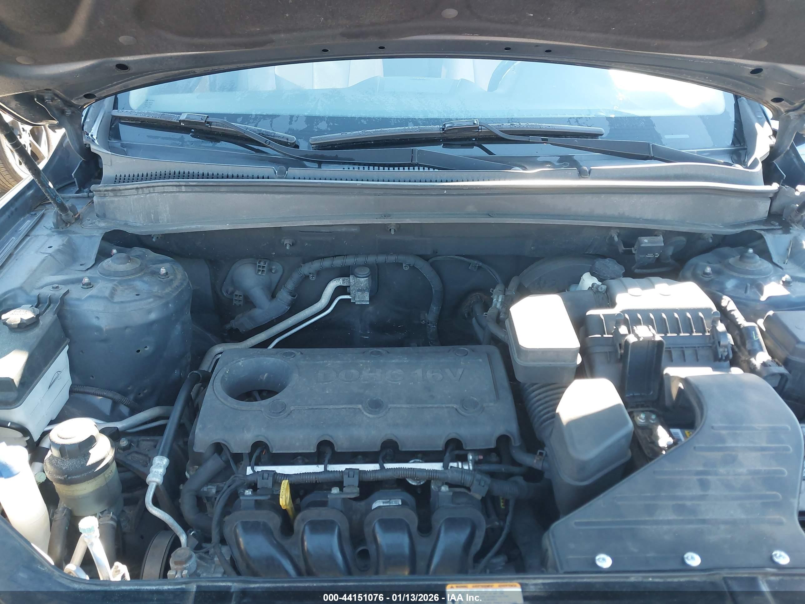 HYUNDAI SANTA image 10