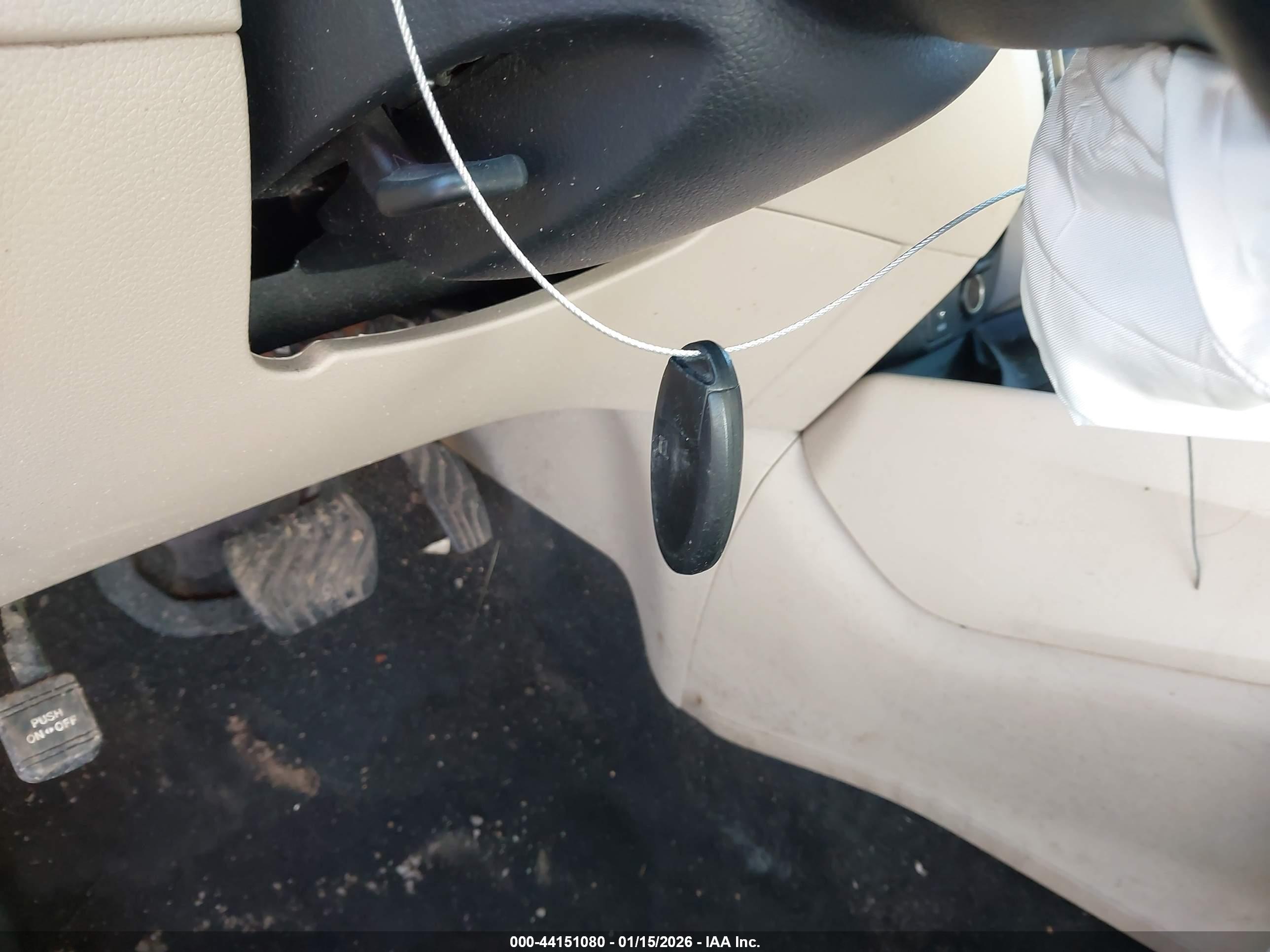 NISSAN ROGUE image 11