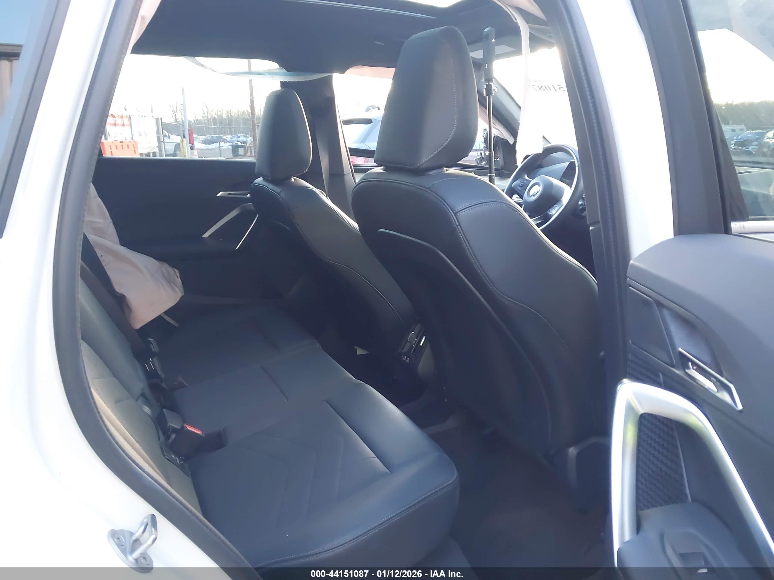 BMW X1 image 8