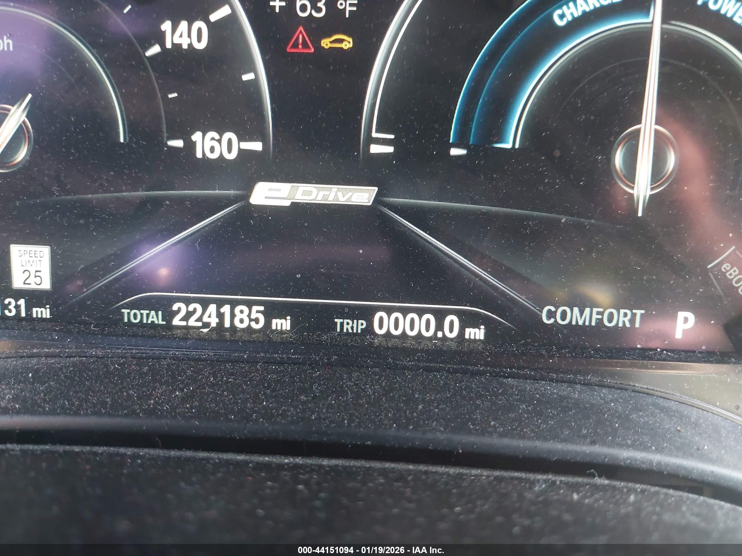 BMW 530E image 7