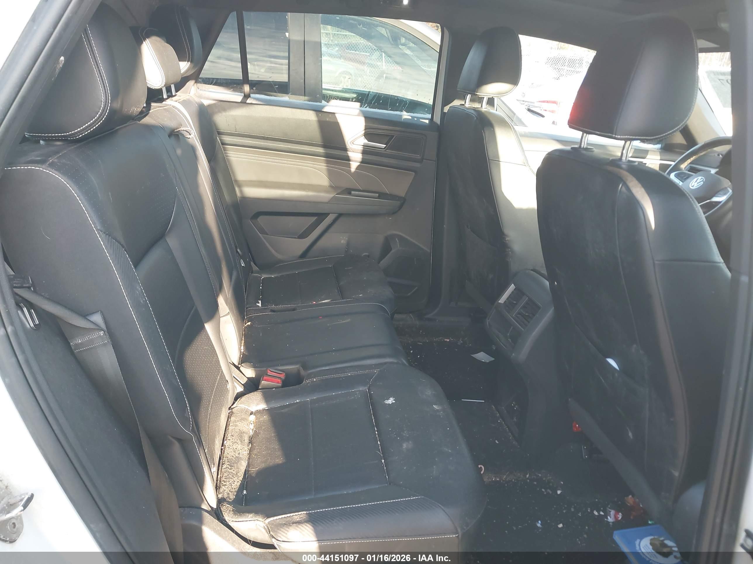 VOLKSWAGEN ATLAS image 8