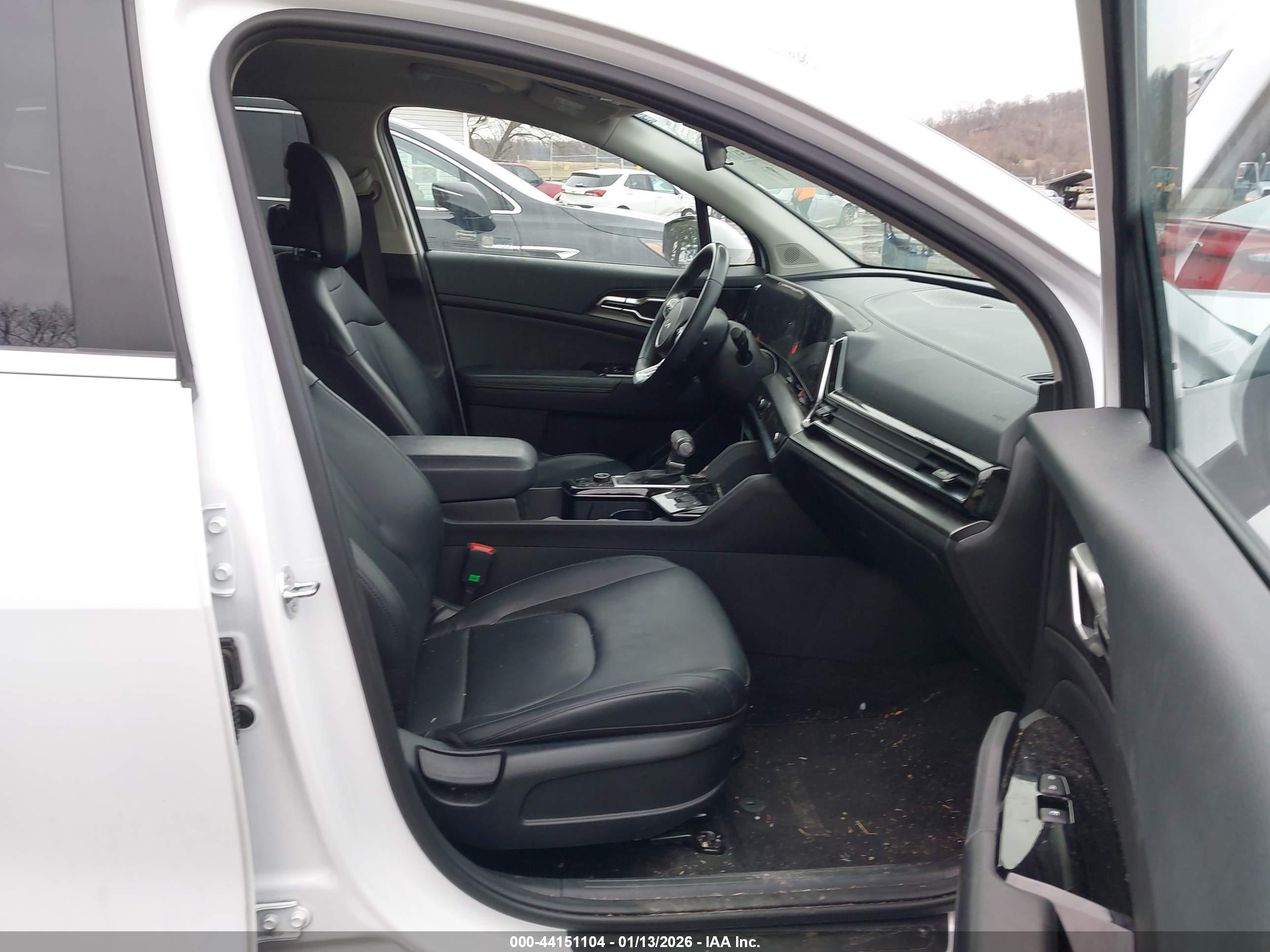 KIA SPORTAGE image 5