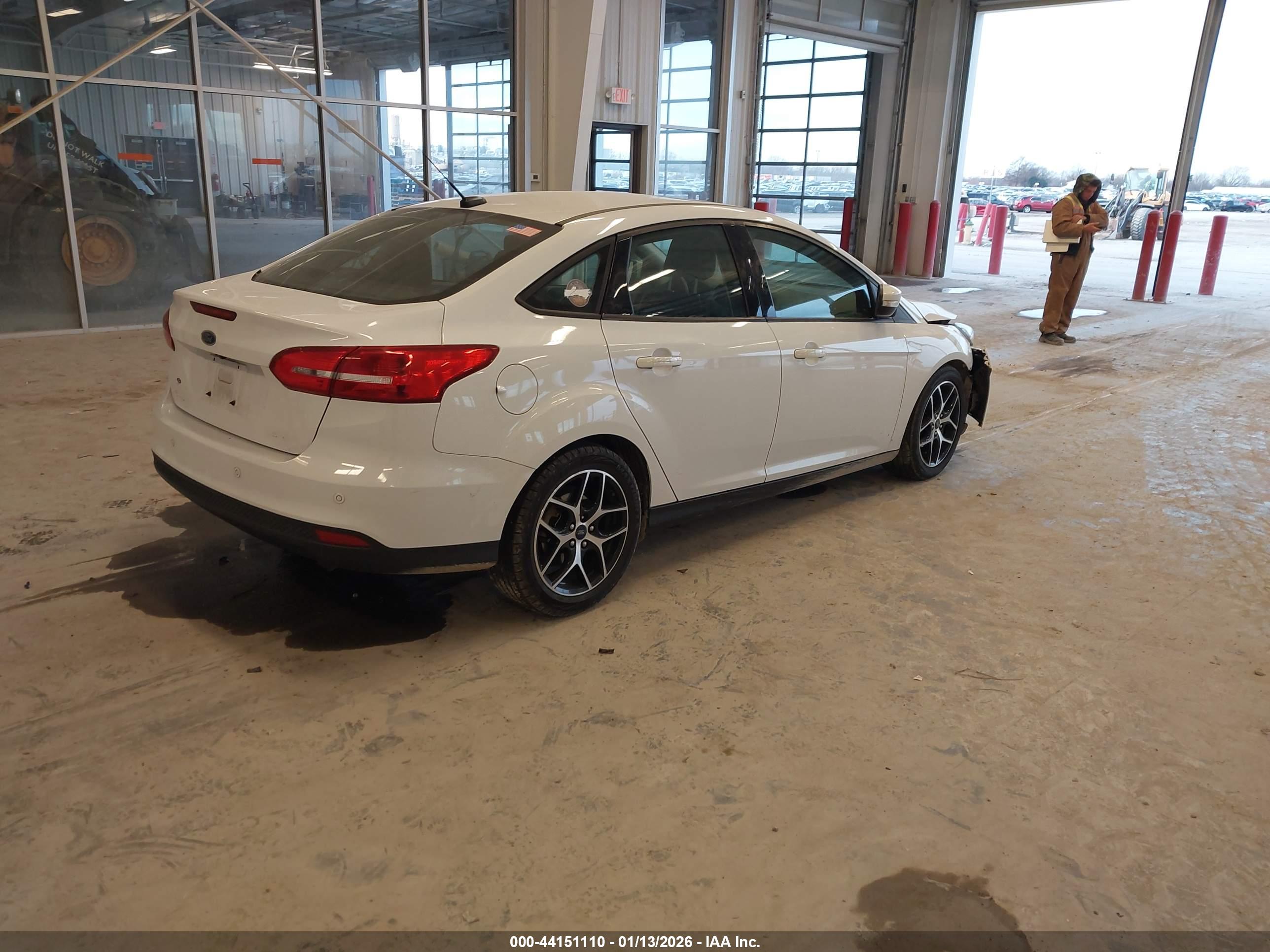FORD FOCUS image 4