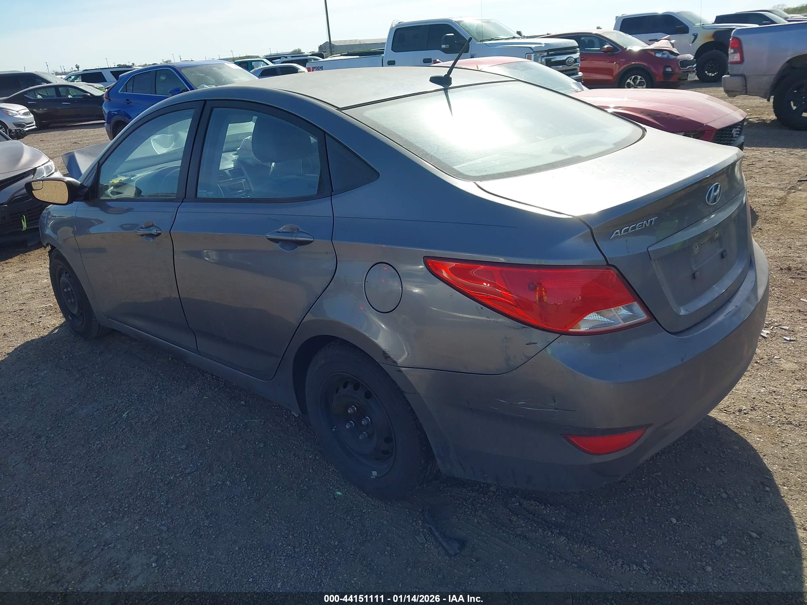 HYUNDAI ACCENT image 3