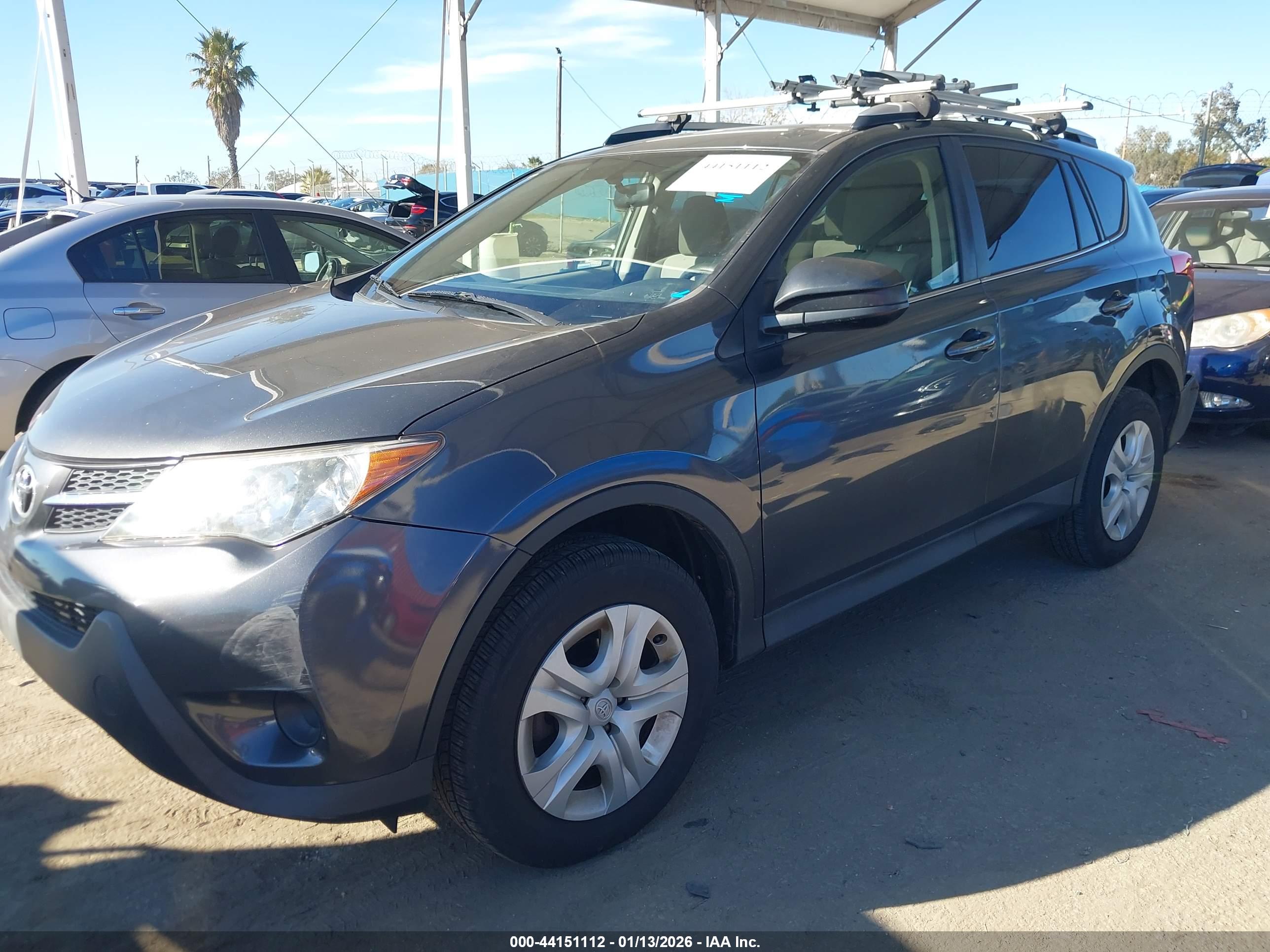 TOYOTA RAV4 image 2
