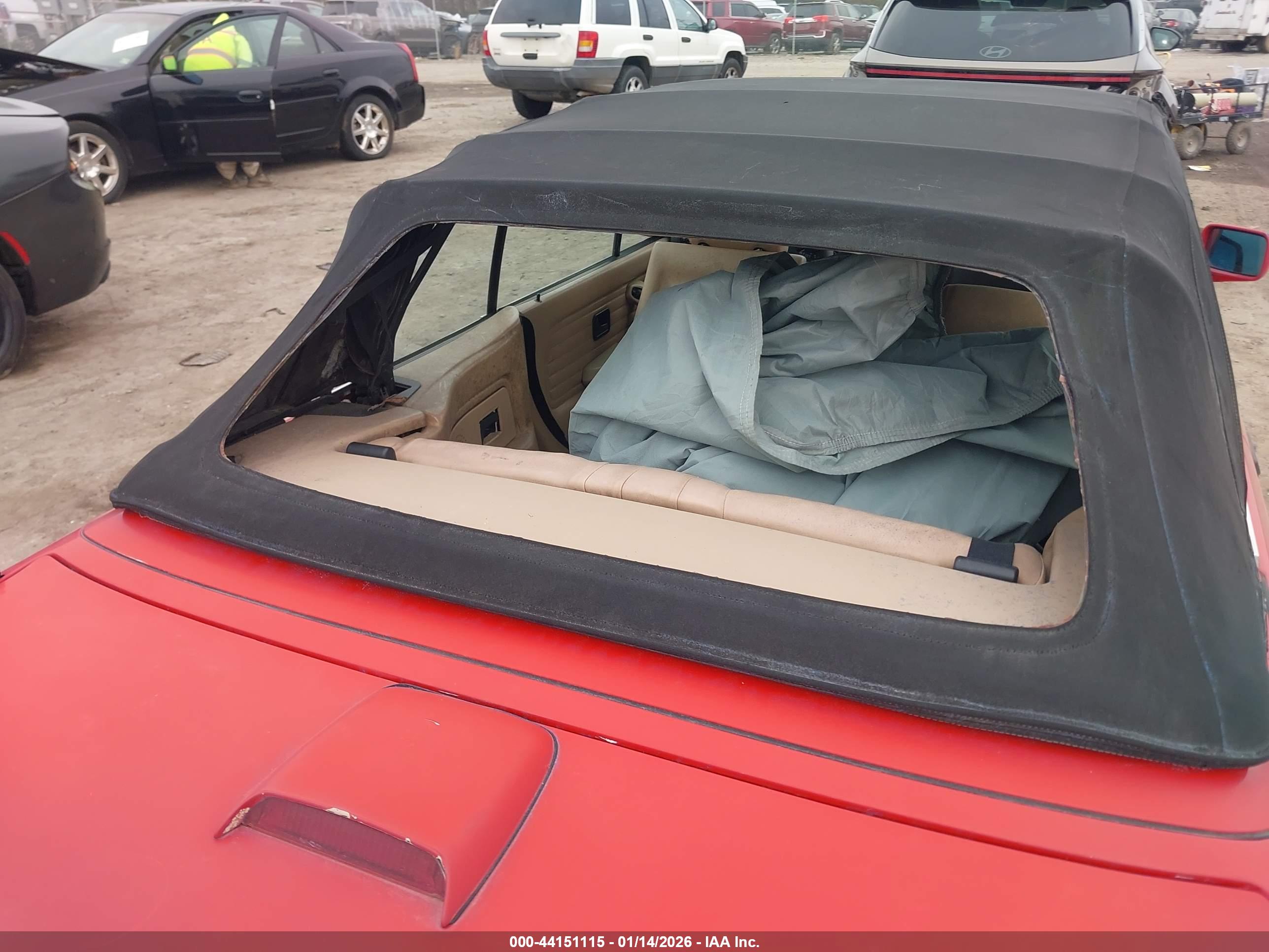 BMW 325 image 6