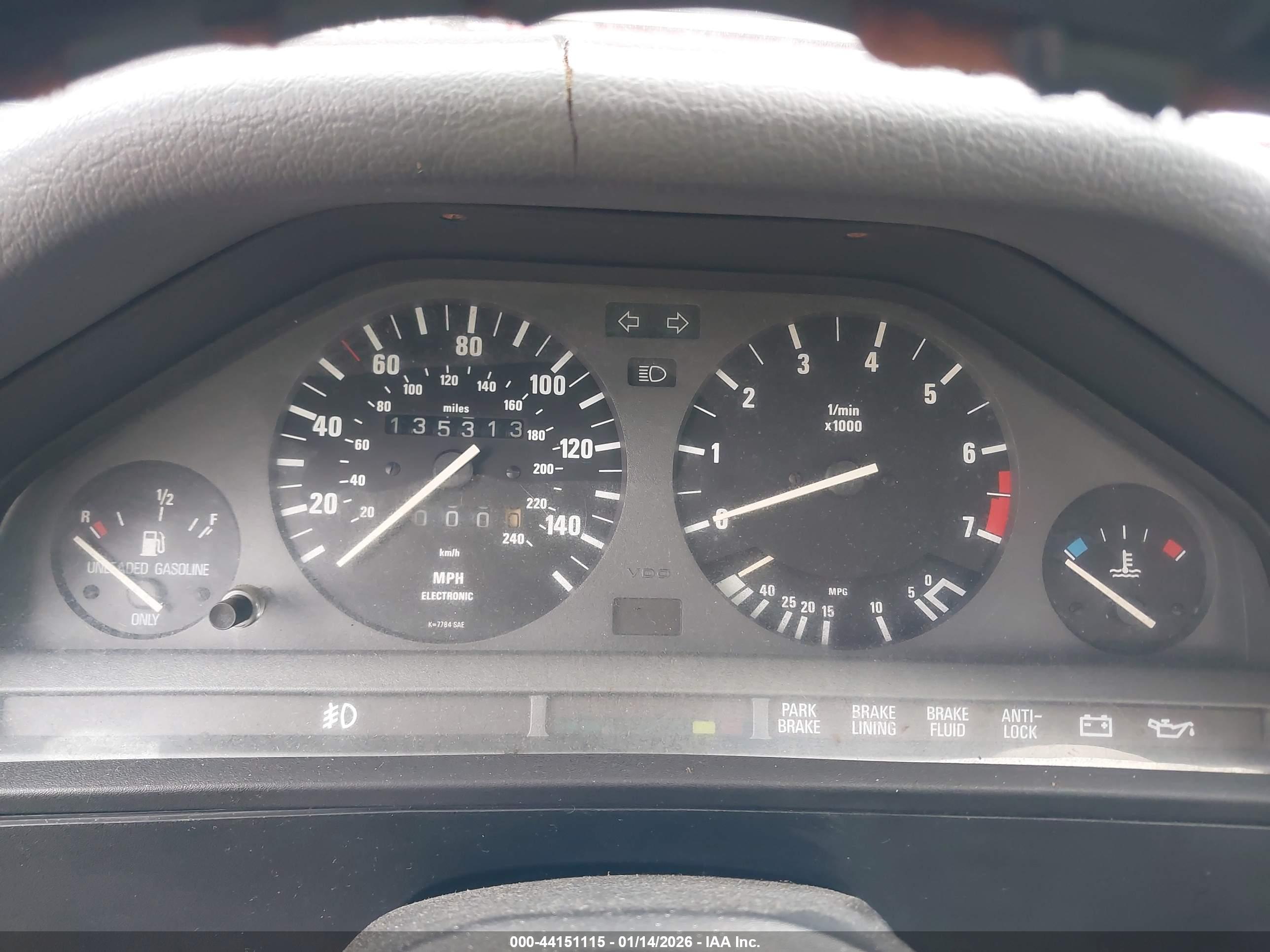 BMW 325 image 7
