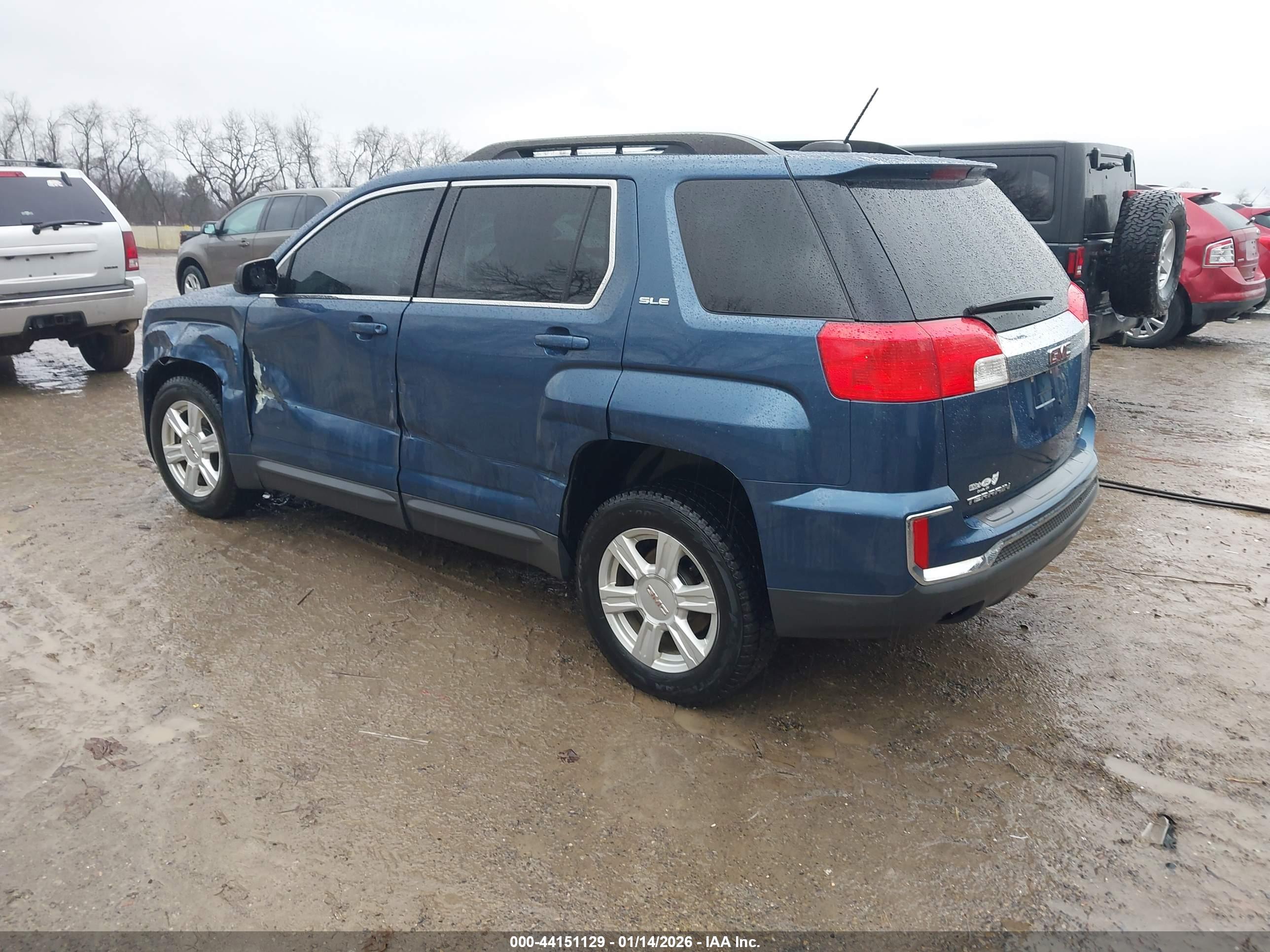 GMC TERRAIN image 3