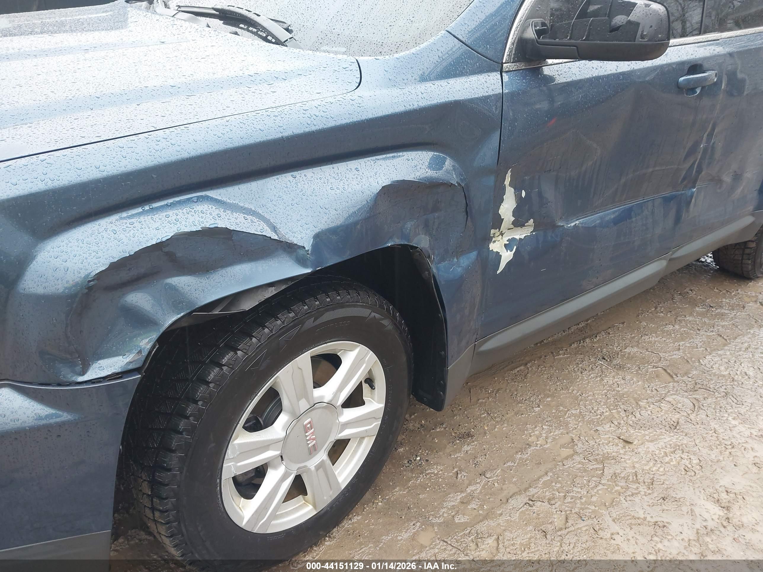 GMC TERRAIN image 6