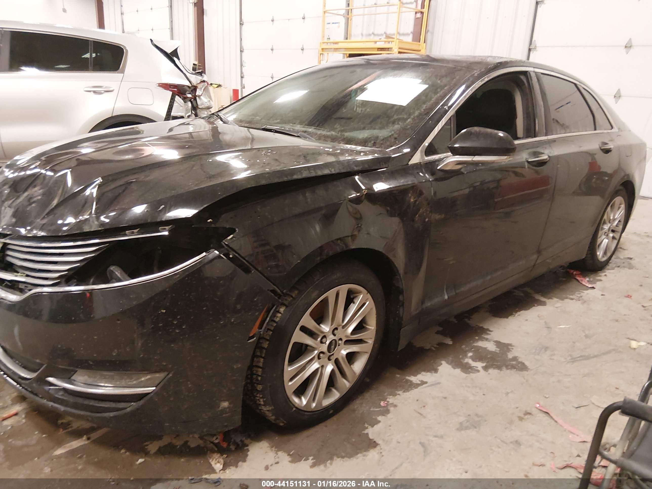 LINCOLN MKZ image 2