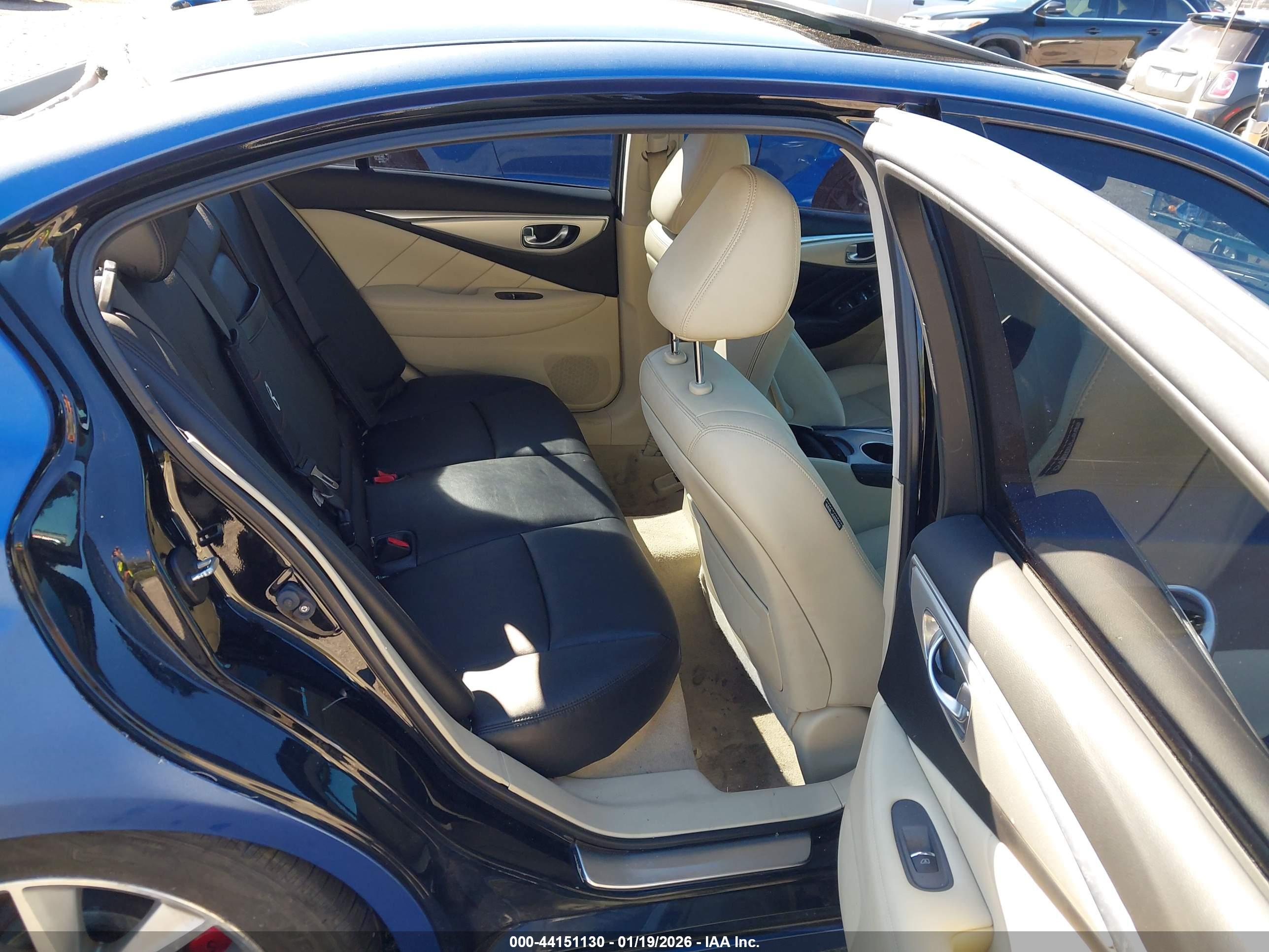 INFINITI Q50 image 8