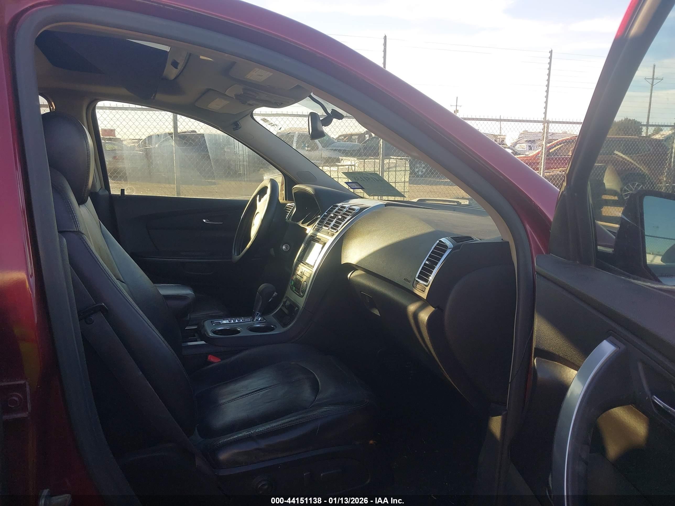 GMC ACADIA image 5