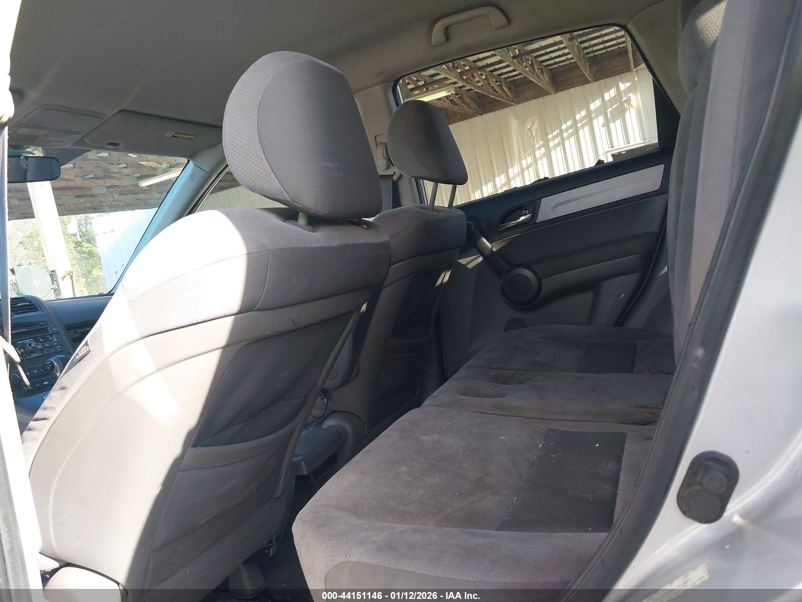 HONDA CR-V image 8