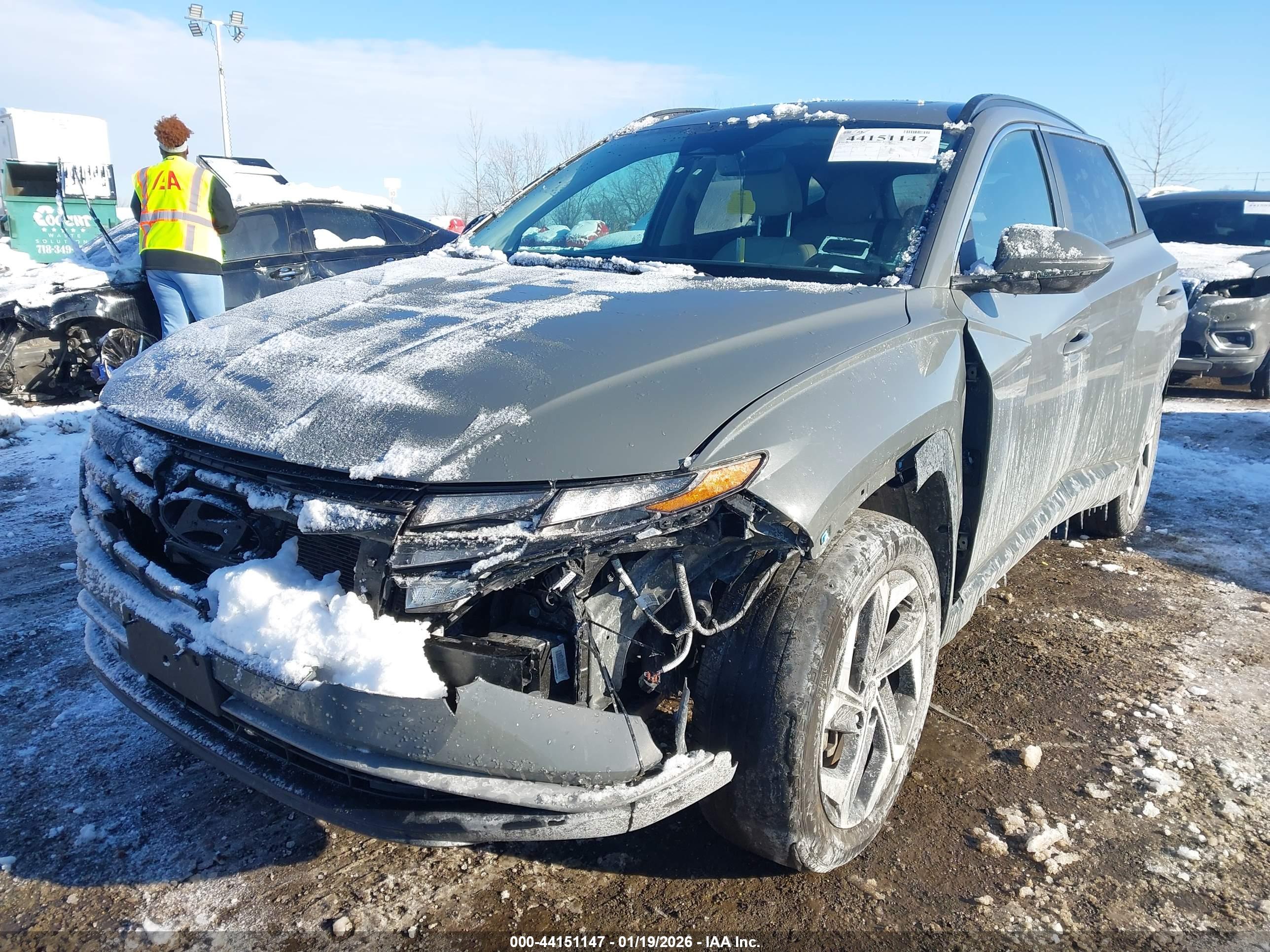 HYUNDAI TUCSON image 6