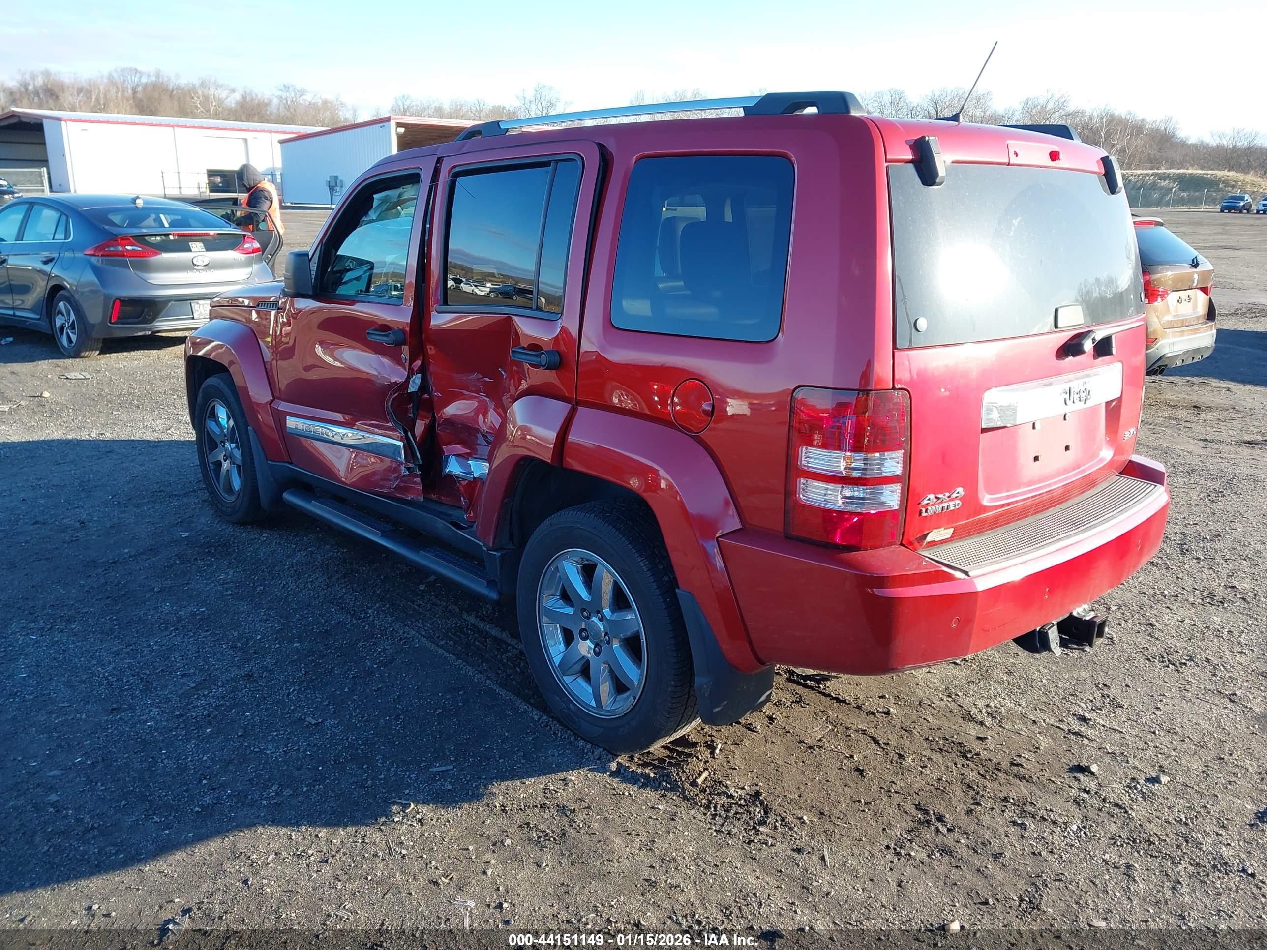 JEEP LIBERTY image 3