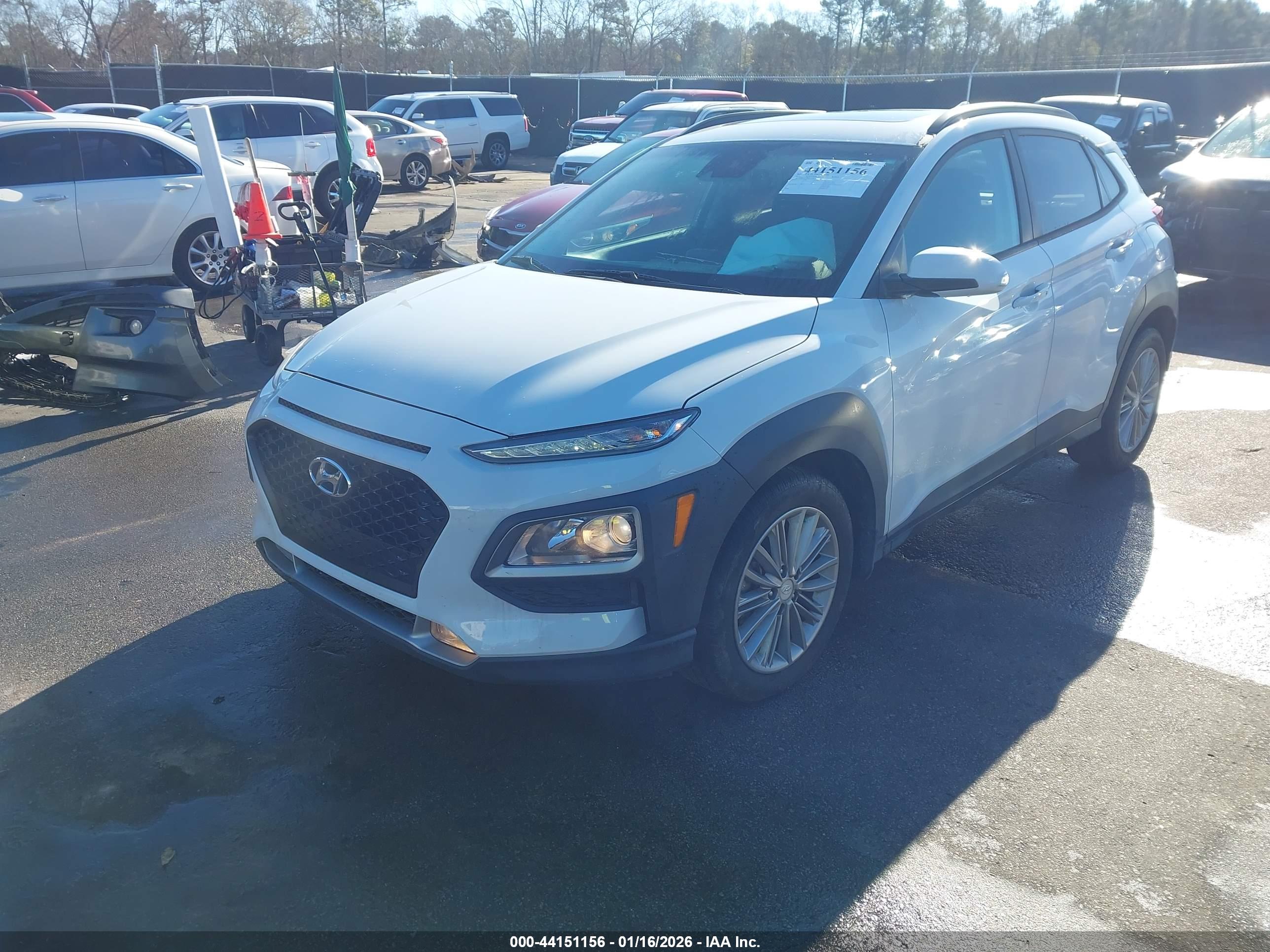 HYUNDAI KONA image 2