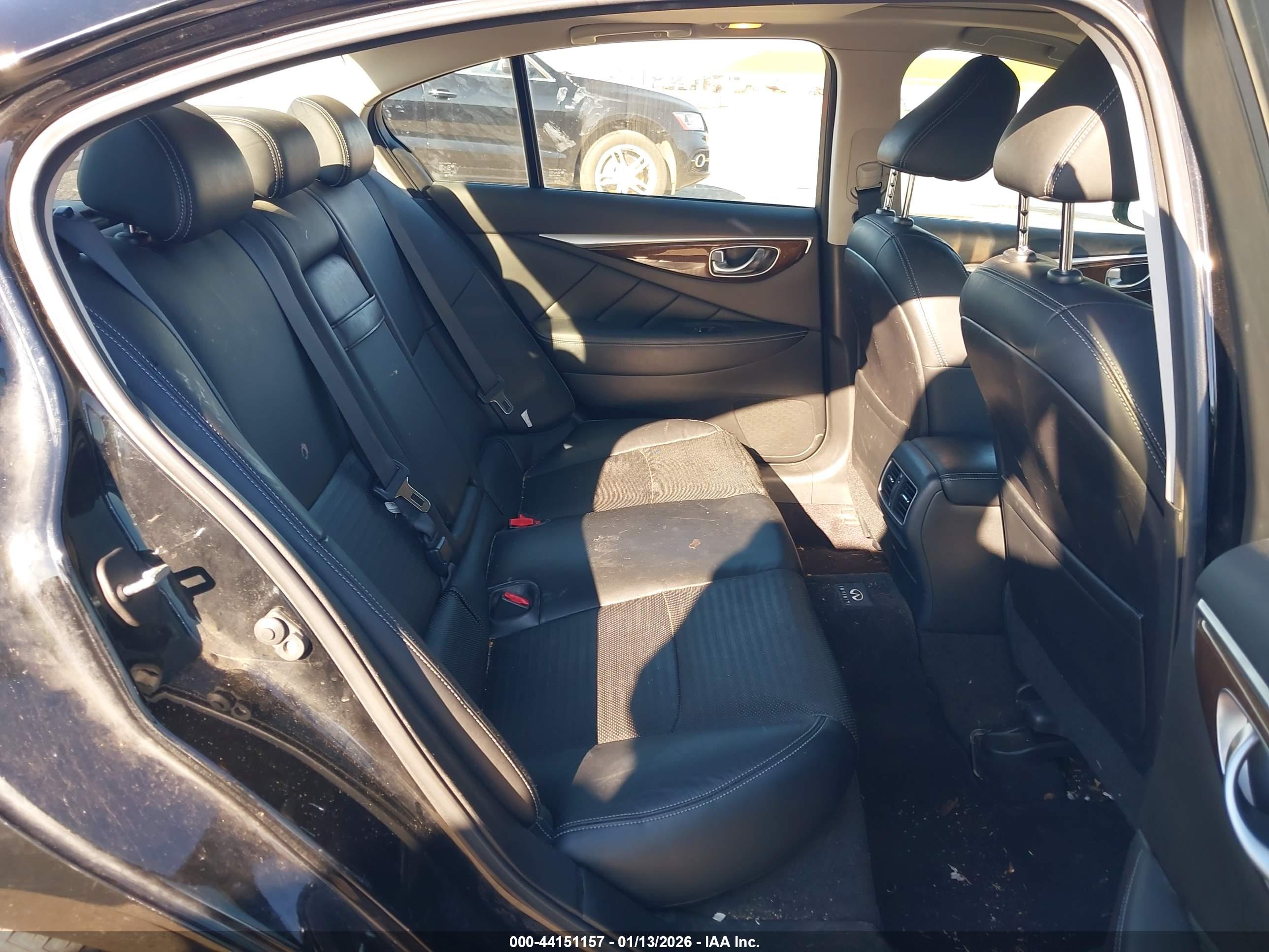 INFINITI Q50 image 8