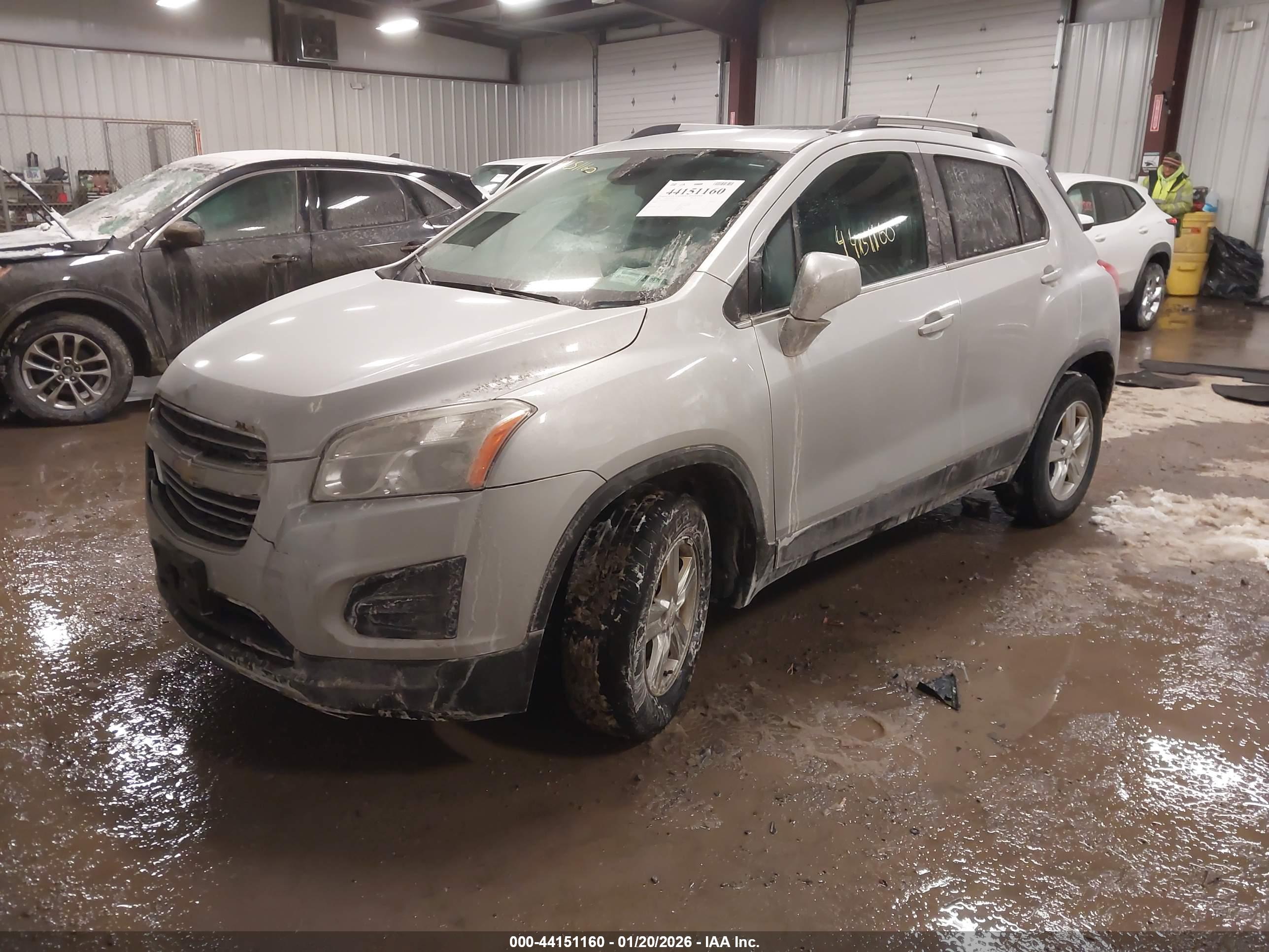 CHEVROLET TRAX image 2