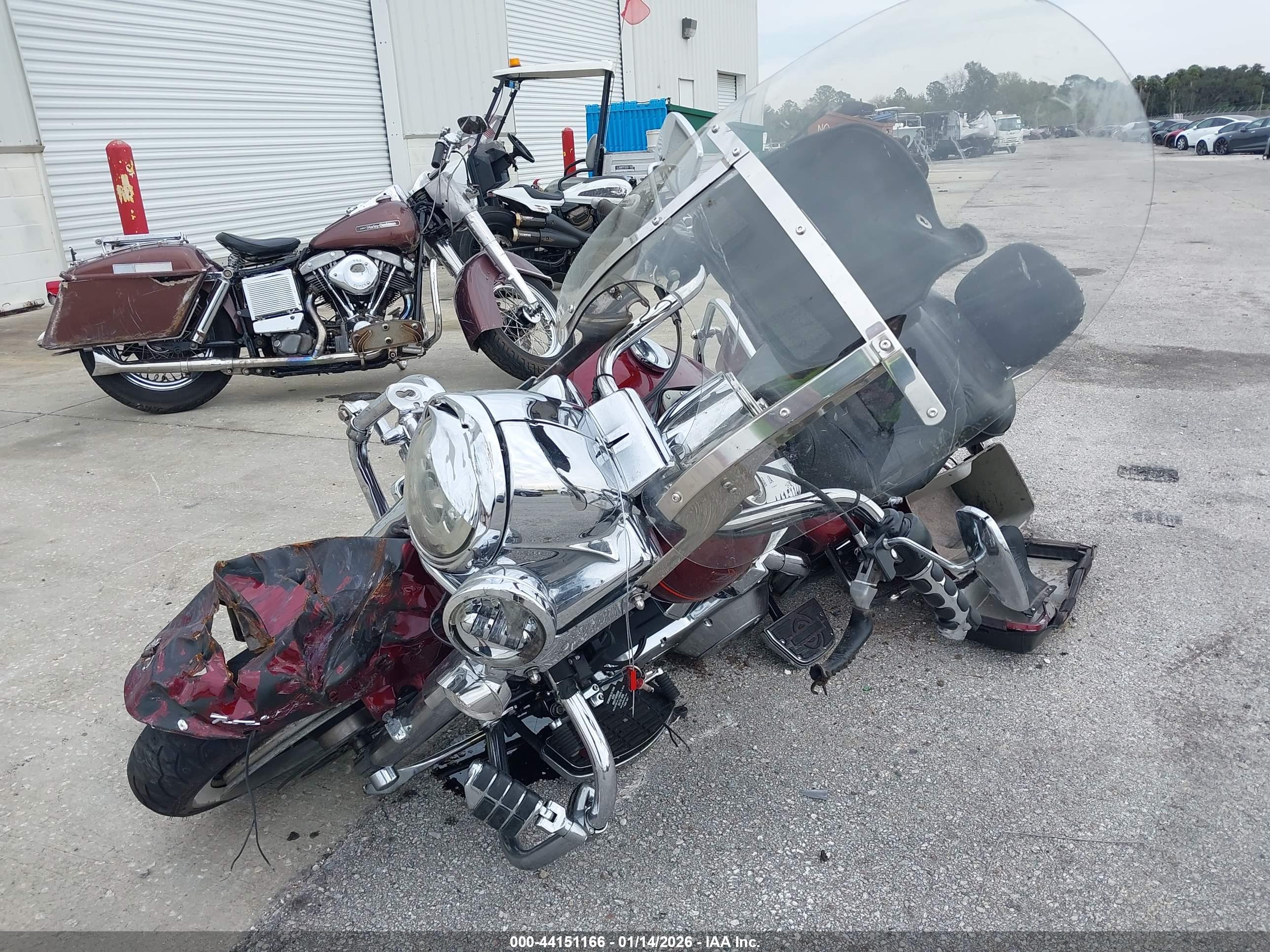 HARLEY-DAVIDSON FLHRI image 2