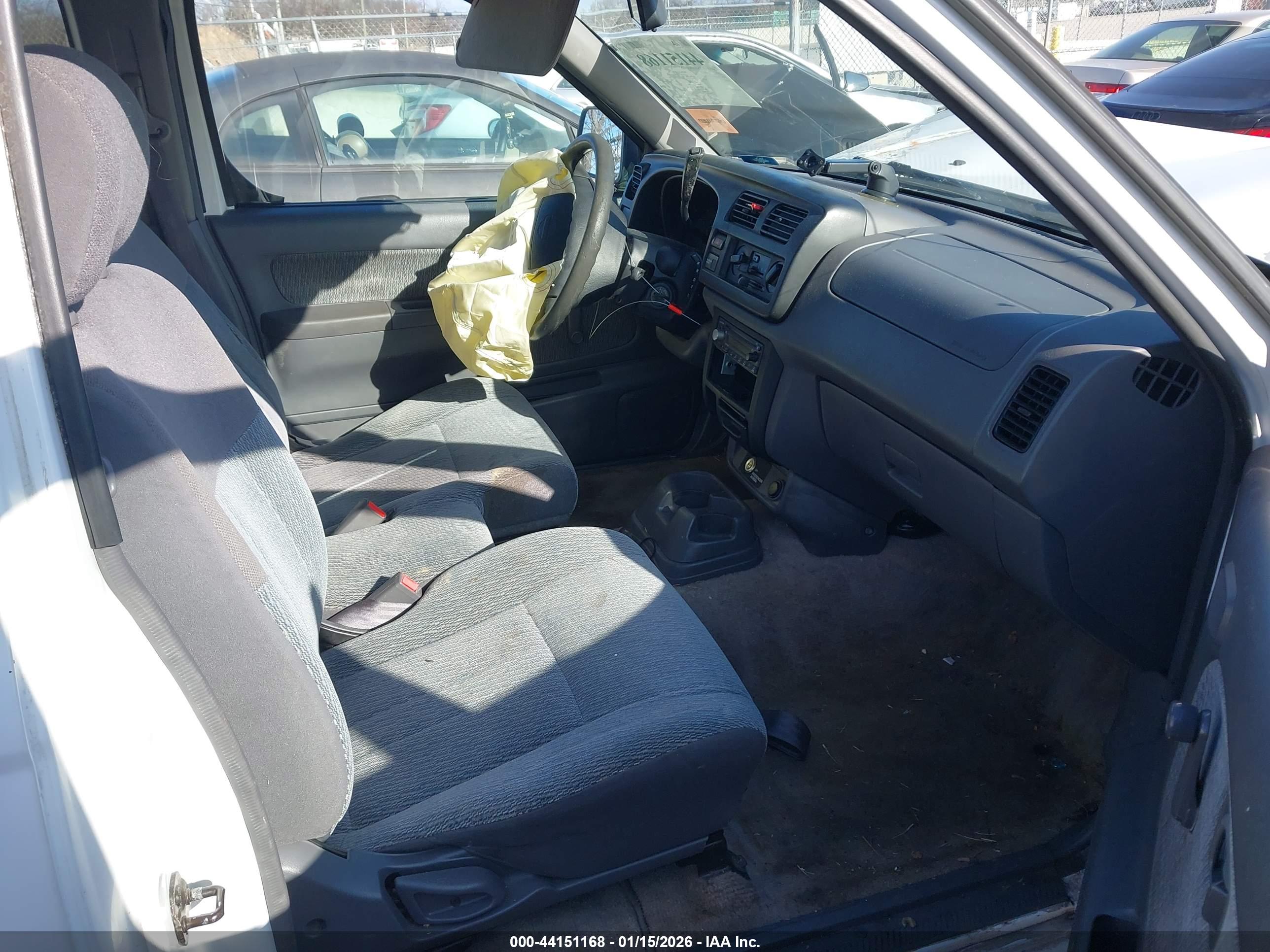 NISSAN FRONTIER image 5