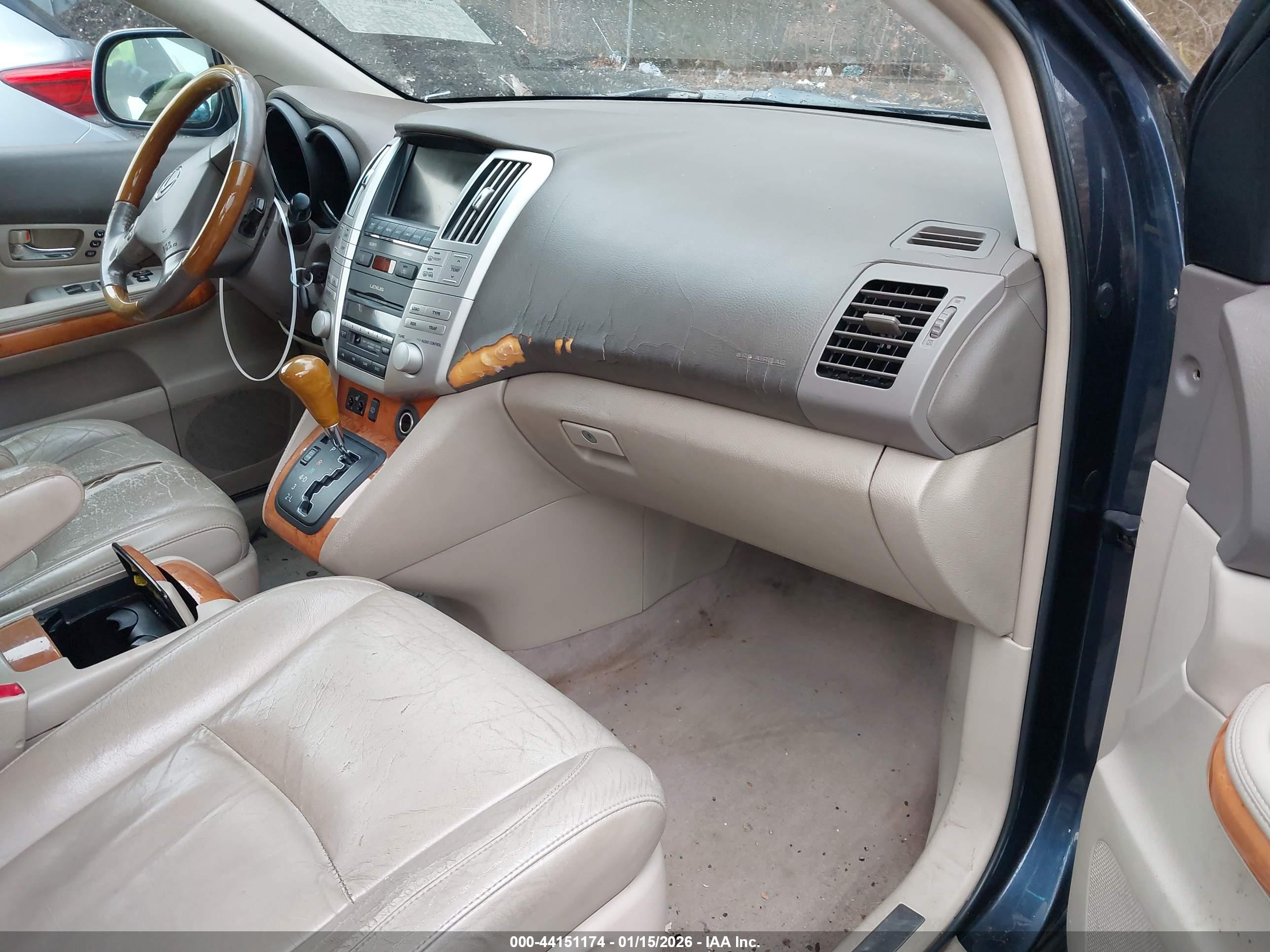 LEXUS RX image 5