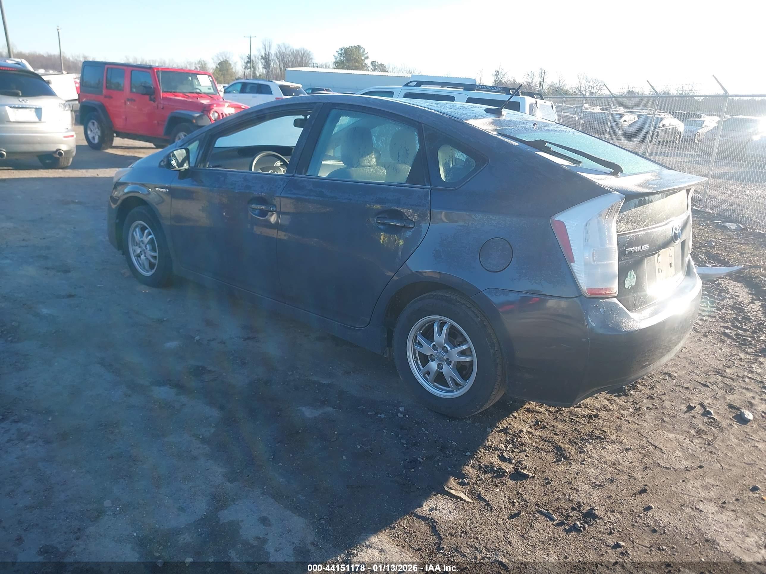 TOYOTA PRIUS image 3