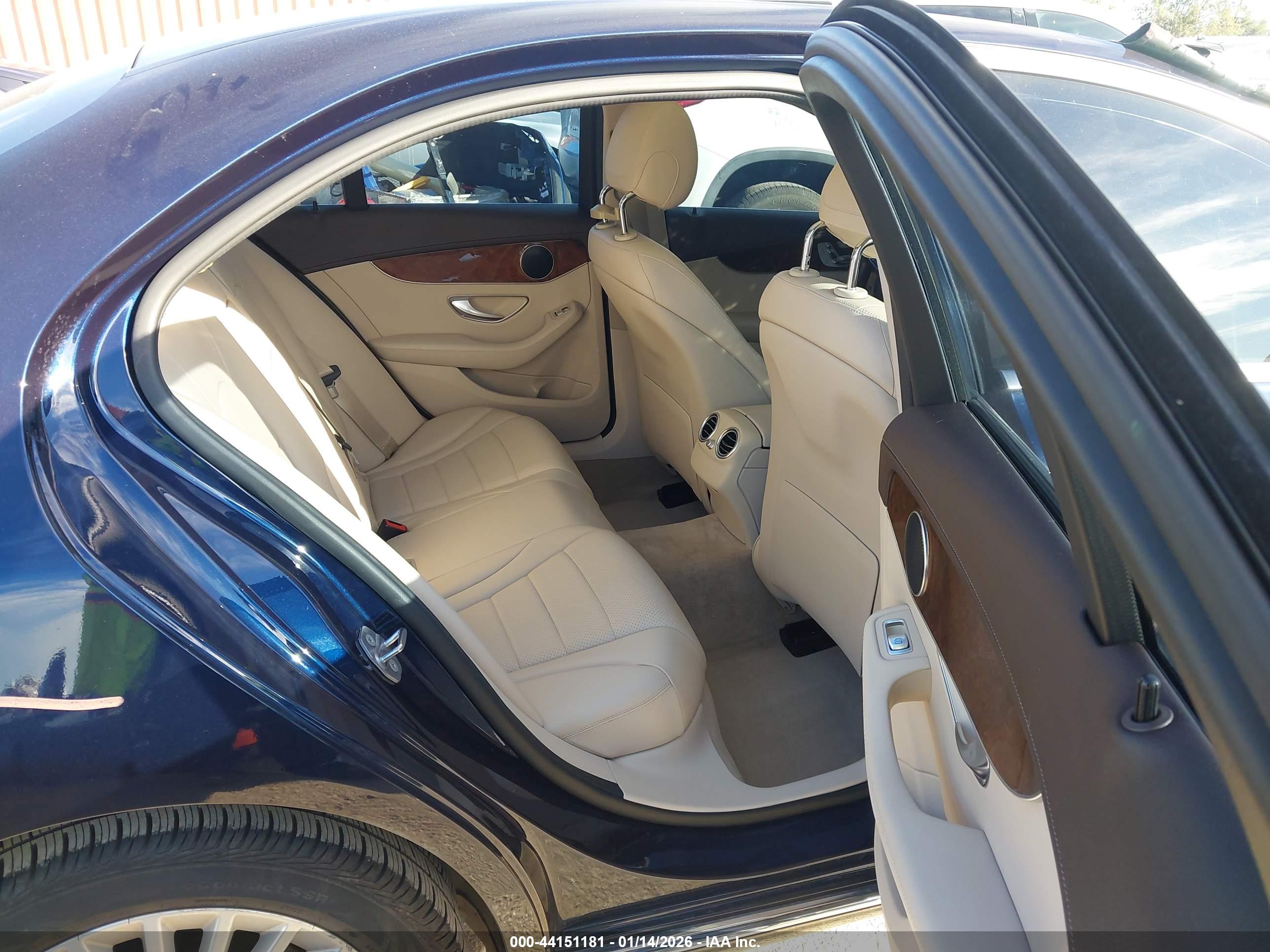 MERCEDES-BENZ C image 8