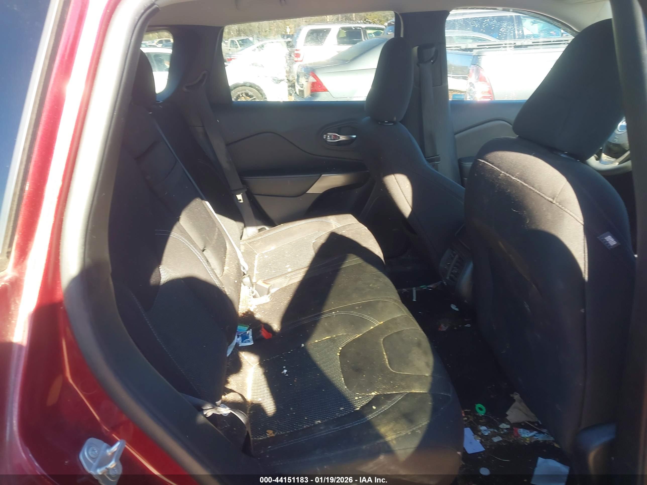 JEEP CHEROKEE image 8